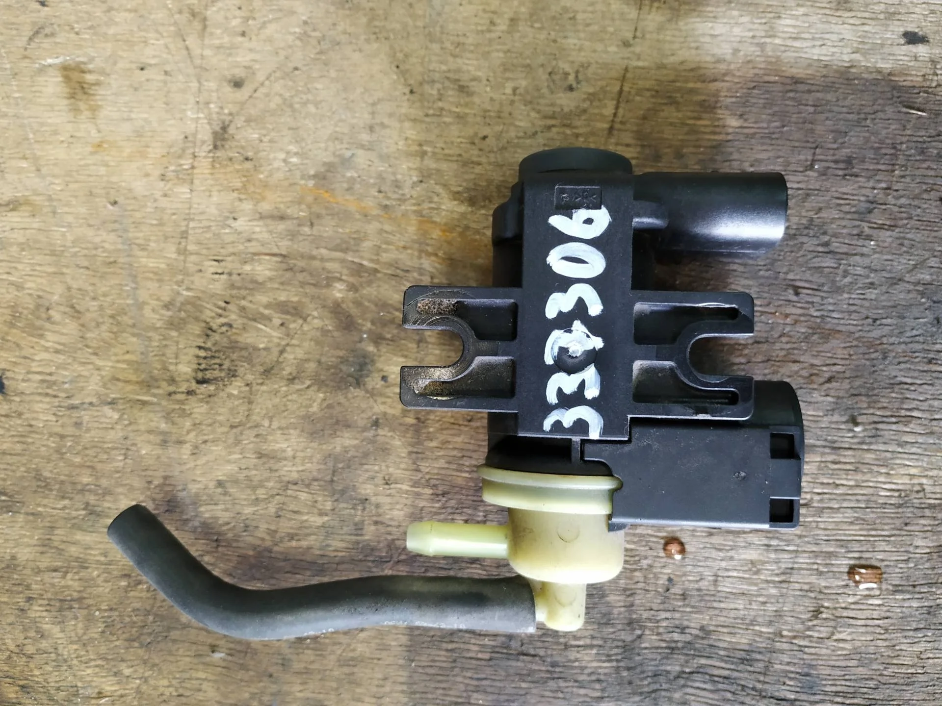 электромагнитный клапан Audi A4  2009