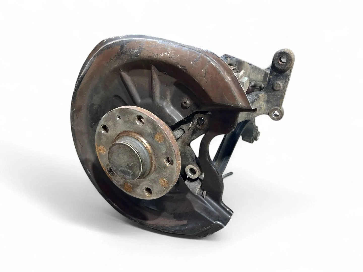 кулак задний левый Volkswagen Caddy 3  2010