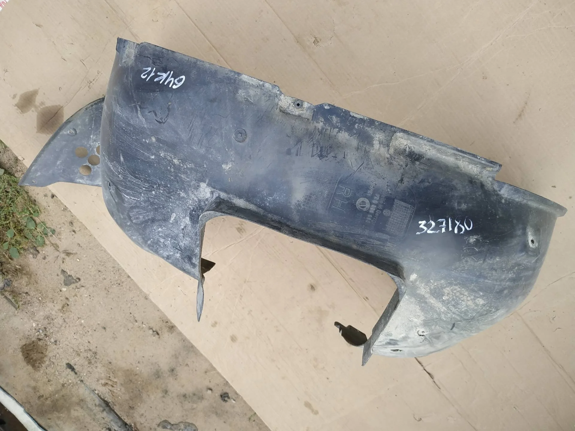 подкрылок передний правый Volkswagen   2007