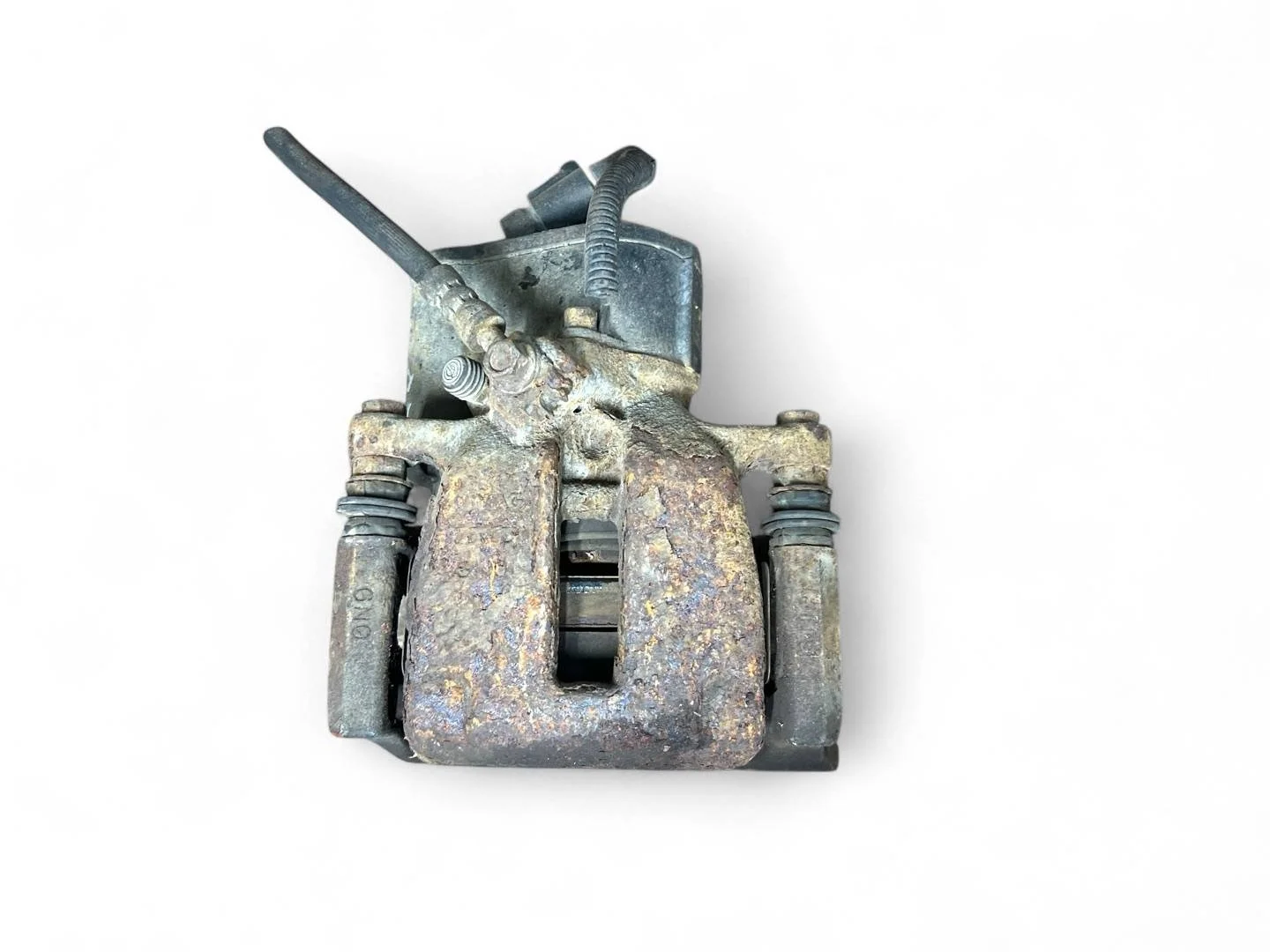 суппорт тормозной задний правый Volkswagen Passat CC  2008