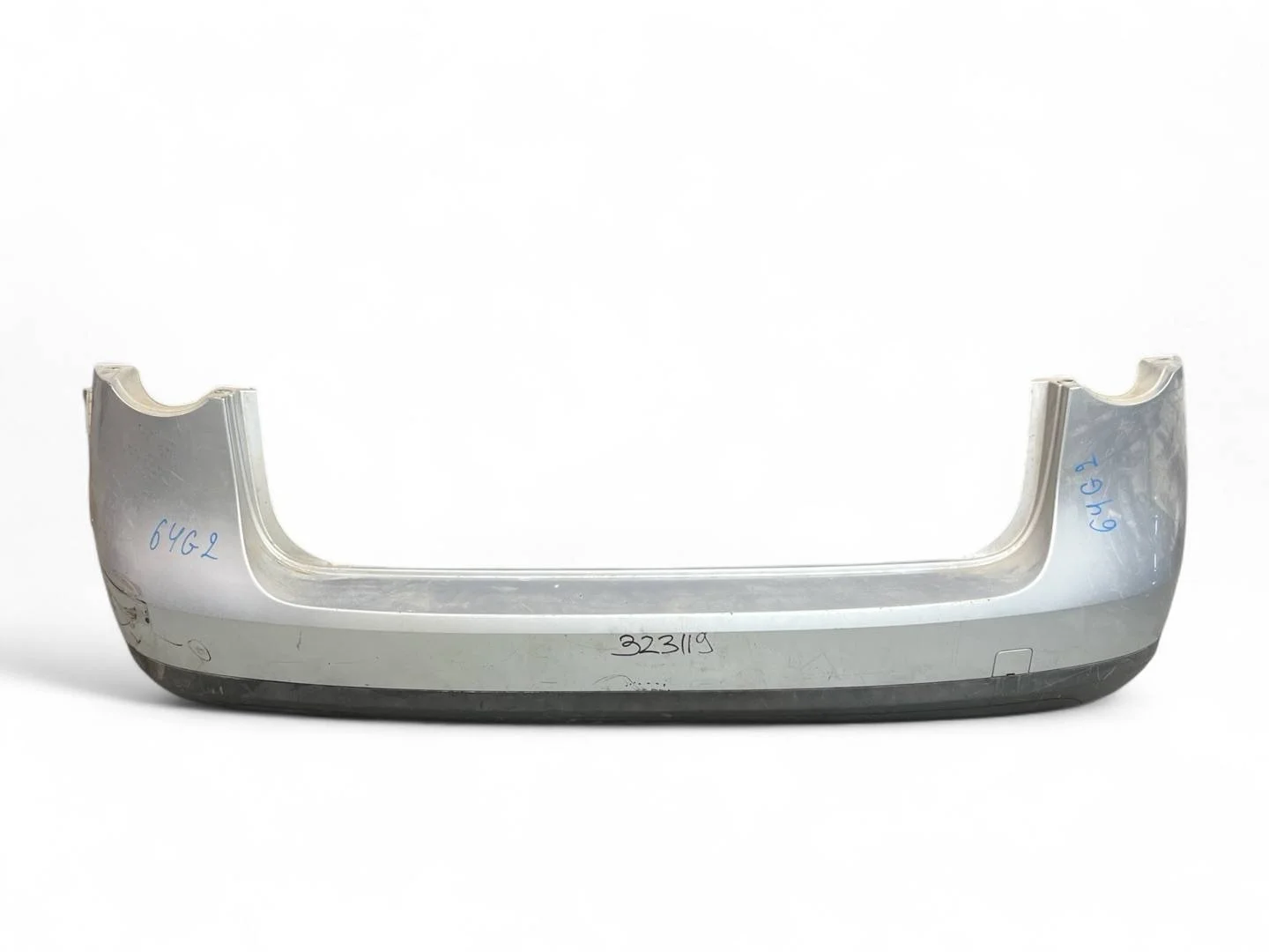 бампер задний Volkswagen Passat B6  2008