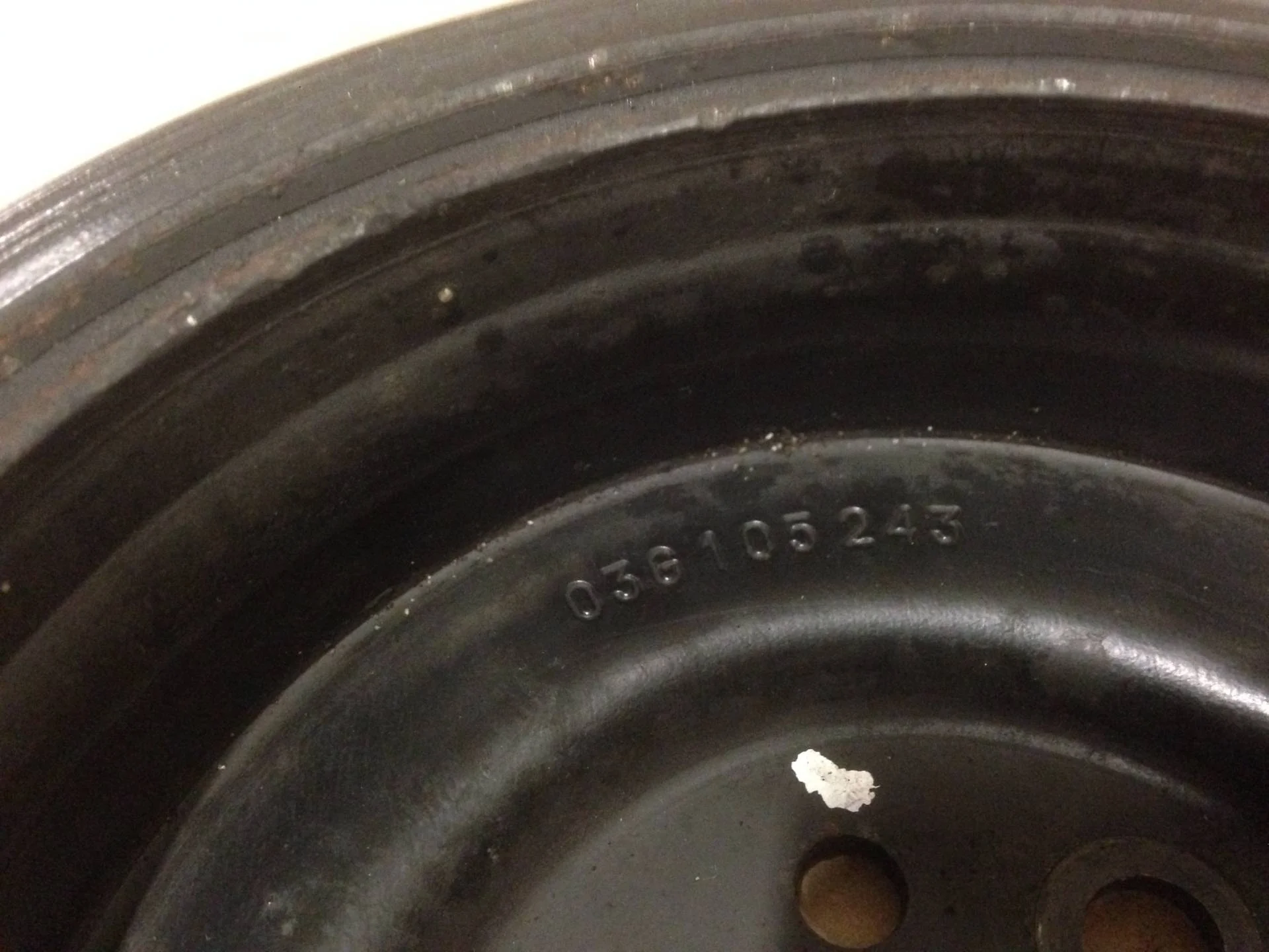 шкив коленвала Volkswagen Passat CC  2008