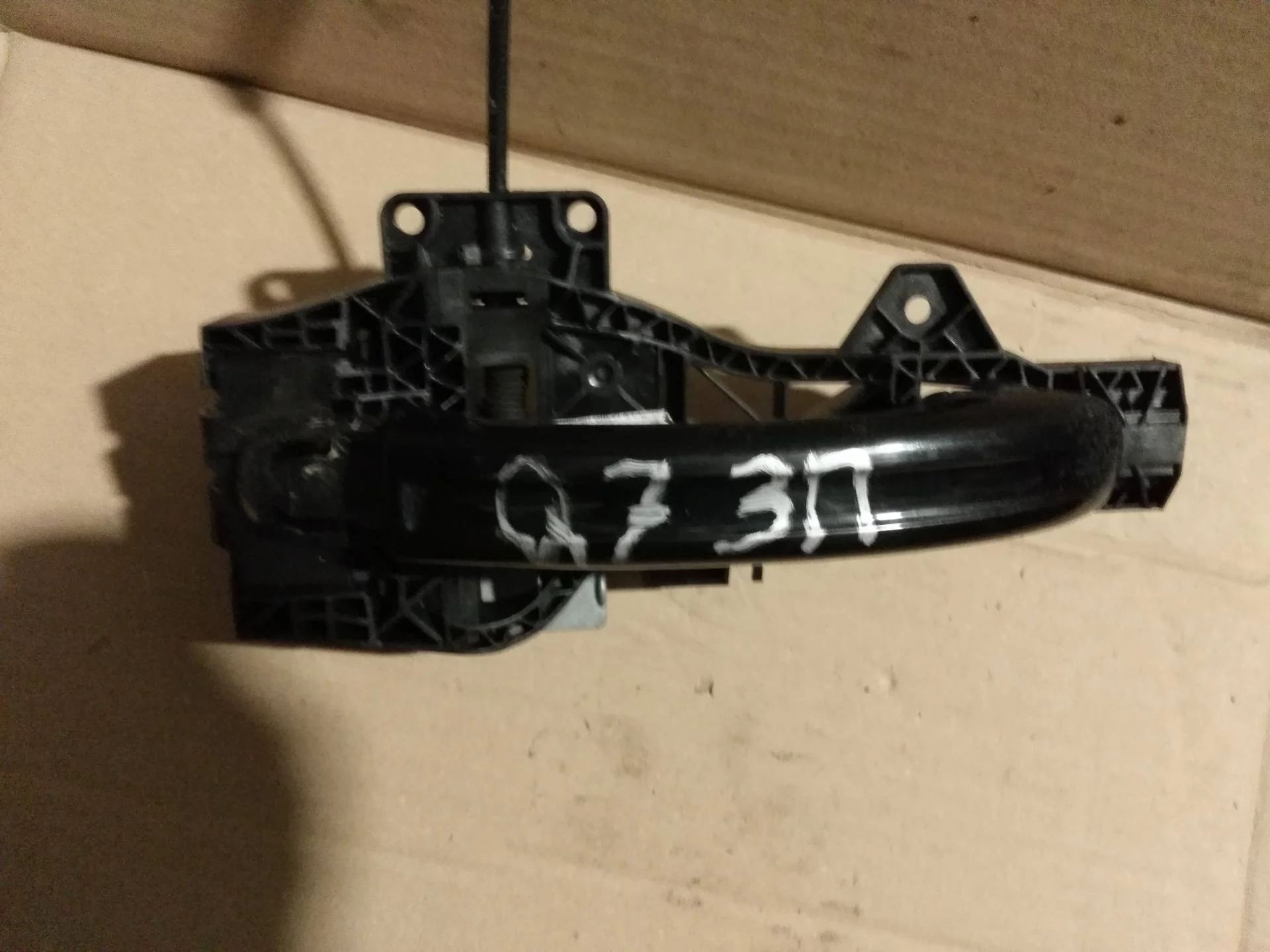 ручка наружная двери задней правой Audi Q7  2008