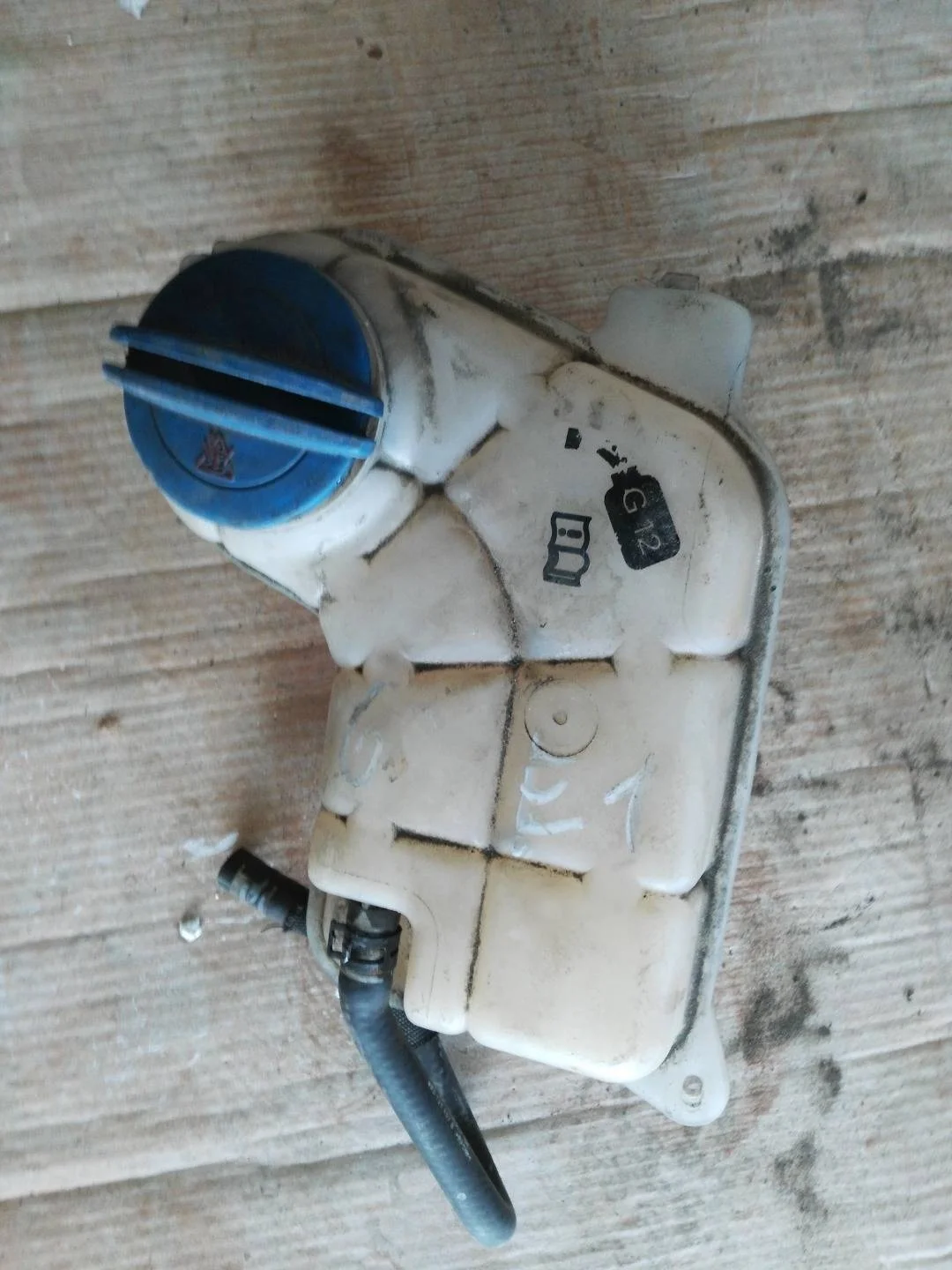 бачок расширительный Audi A4  2006