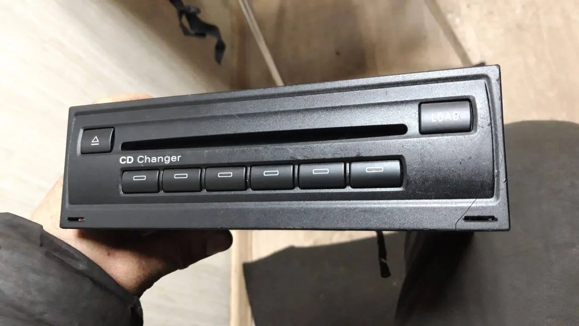 CD-чейнджер Audi A6  2006