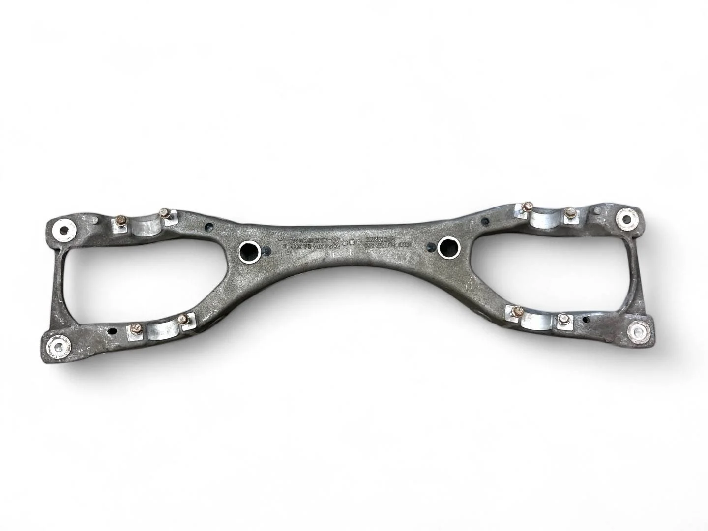 балка задняя Audi Q7  2013