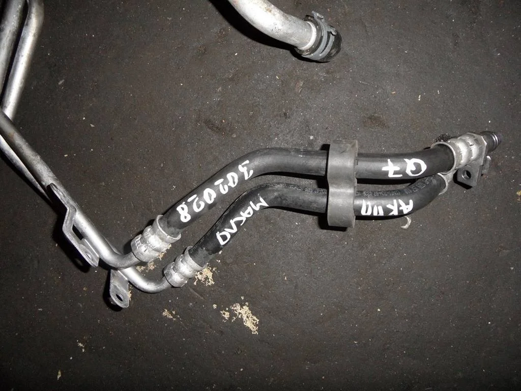 шланг (трубка) АКПП Audi Q7  2013