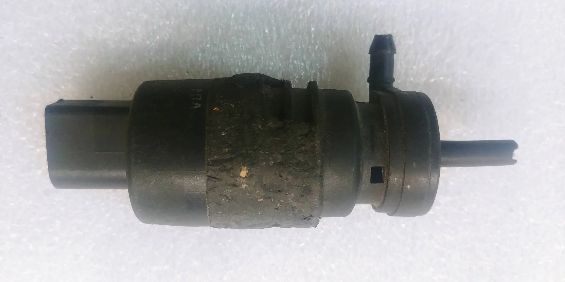 насос (моторчик) омывателя стекла Audi Q7  2008