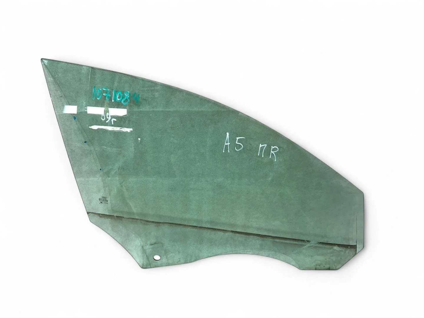 стекло двери передней правой Audi A5 8T  2009