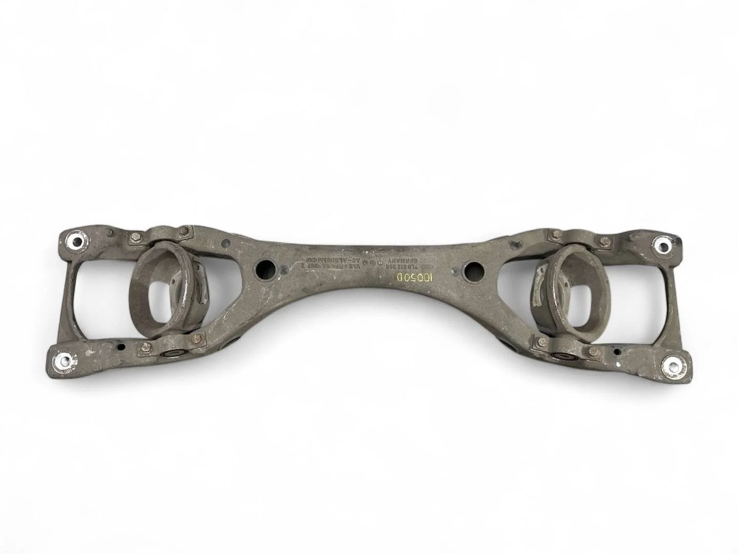 балка задняя Audi Q7  2013