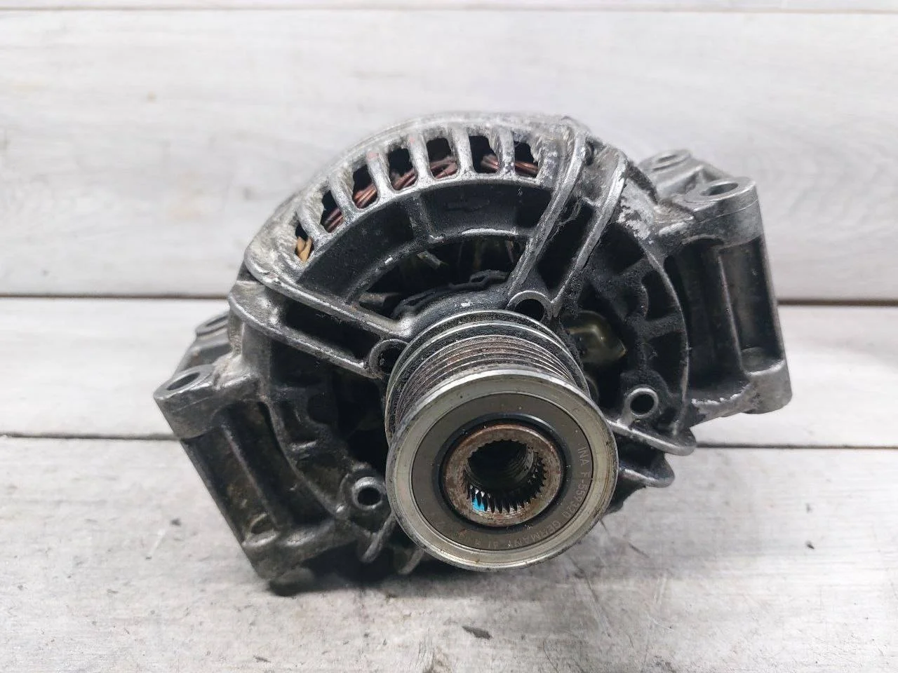 генератор Mercedes-Benz Vito W638