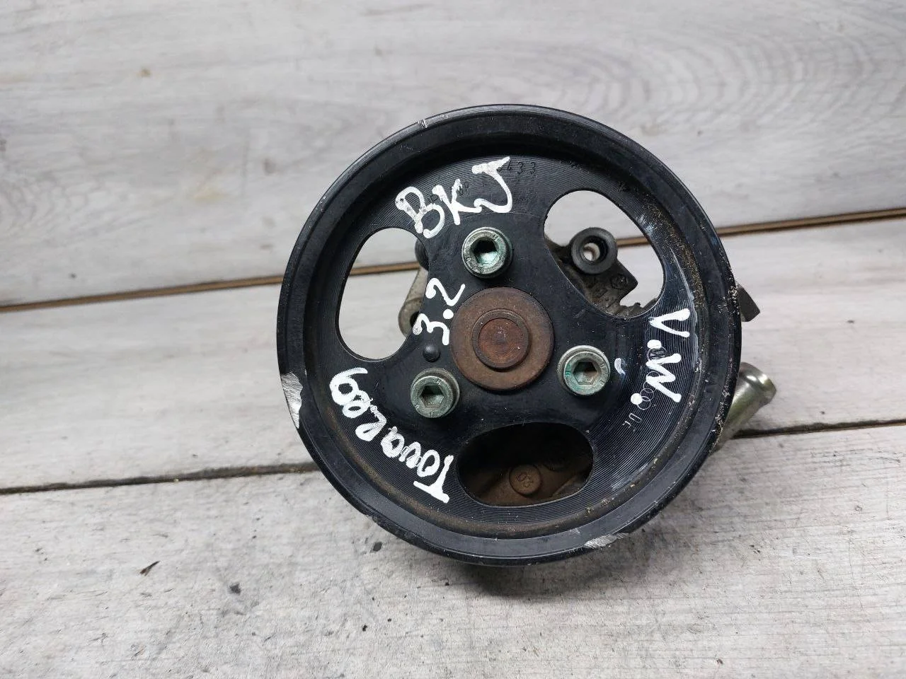 насос гидроусилителя руля Volkswagen Touareg