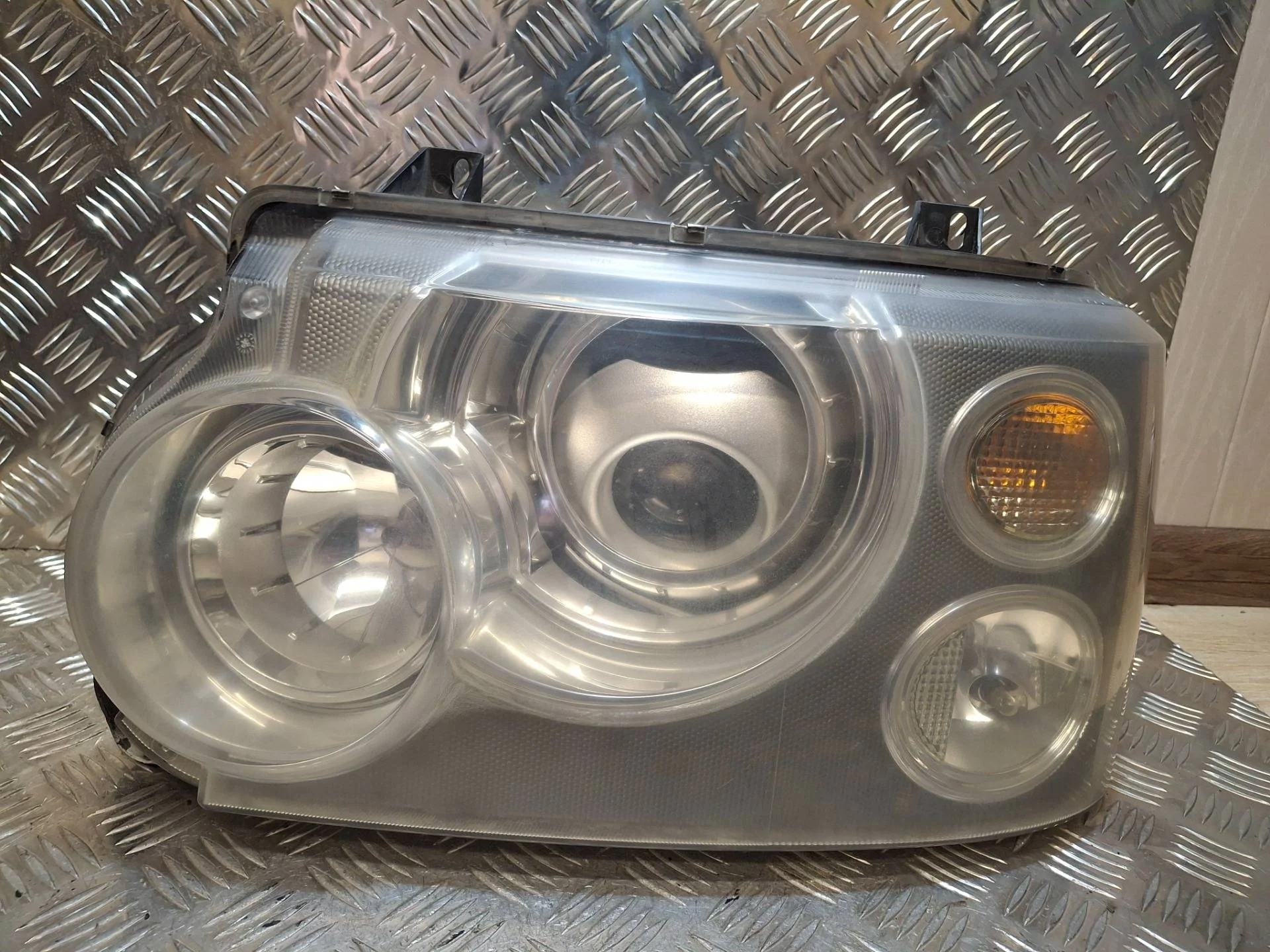 фара левая Land Rover Range Rover 3 L322