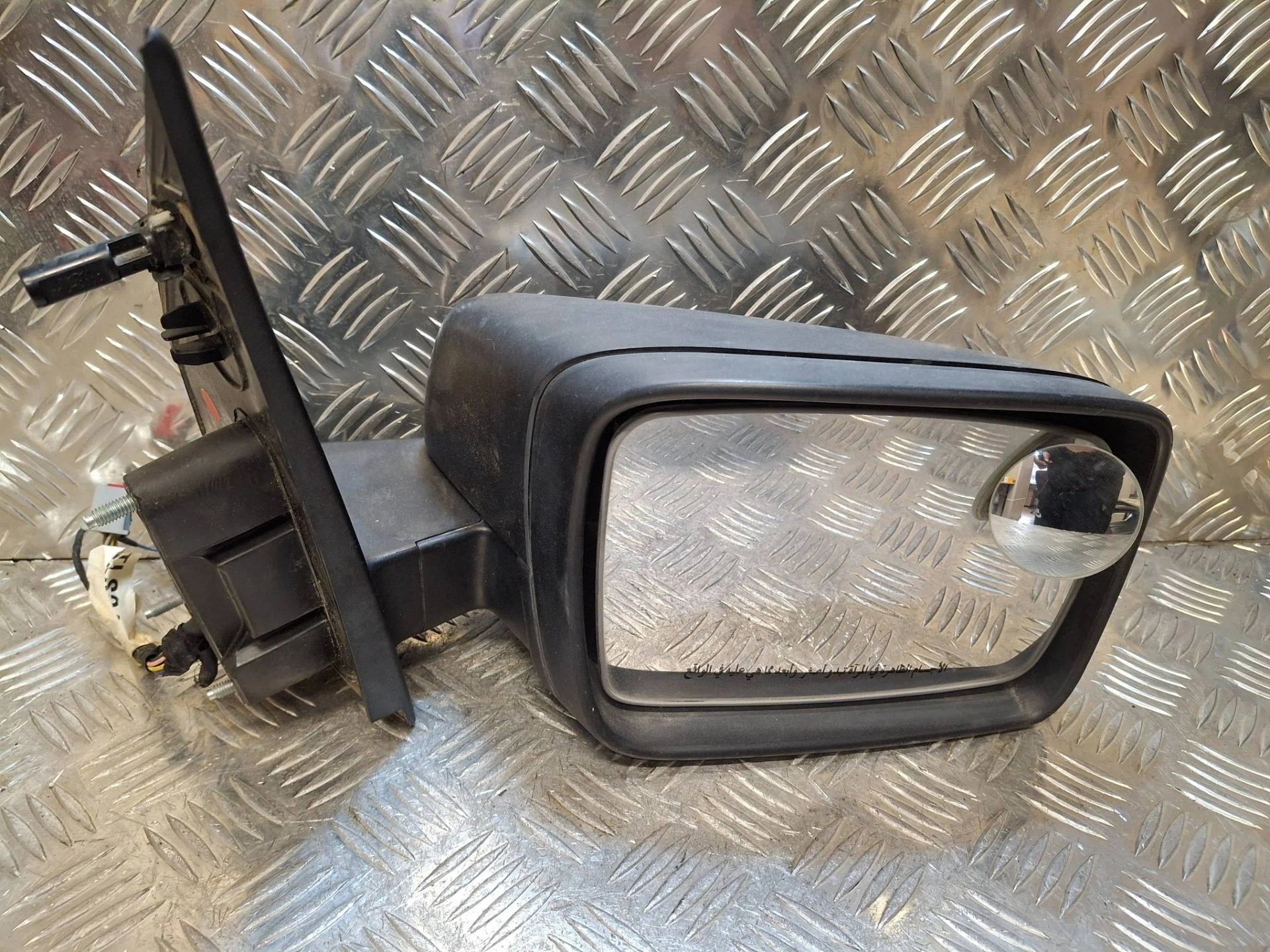 зеркало наружное правое Land Rover Freelander 2 L359  не крашен
