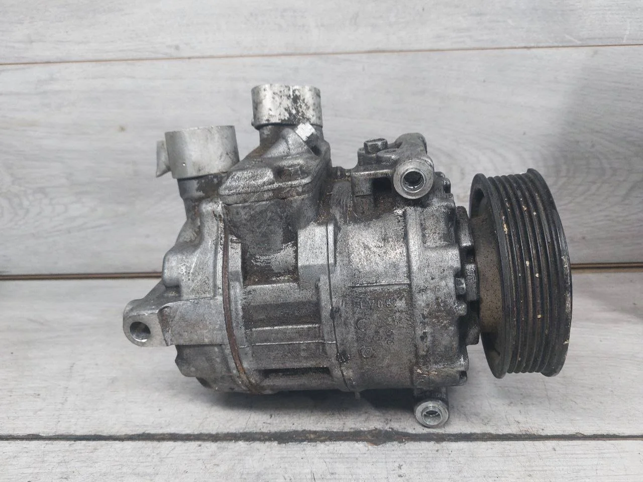 компрессор кондиционера Volkswagen Golf 6