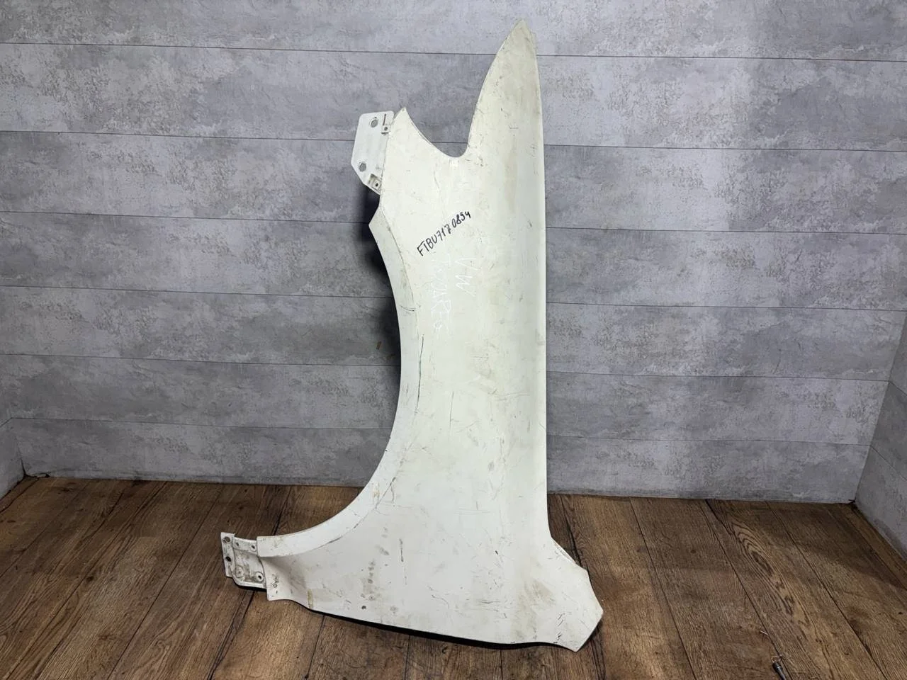 крыло переднее левое Volkswagen Touareg