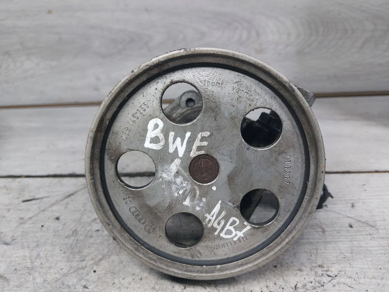 насос гидроусилителя руля Audi A4 B7