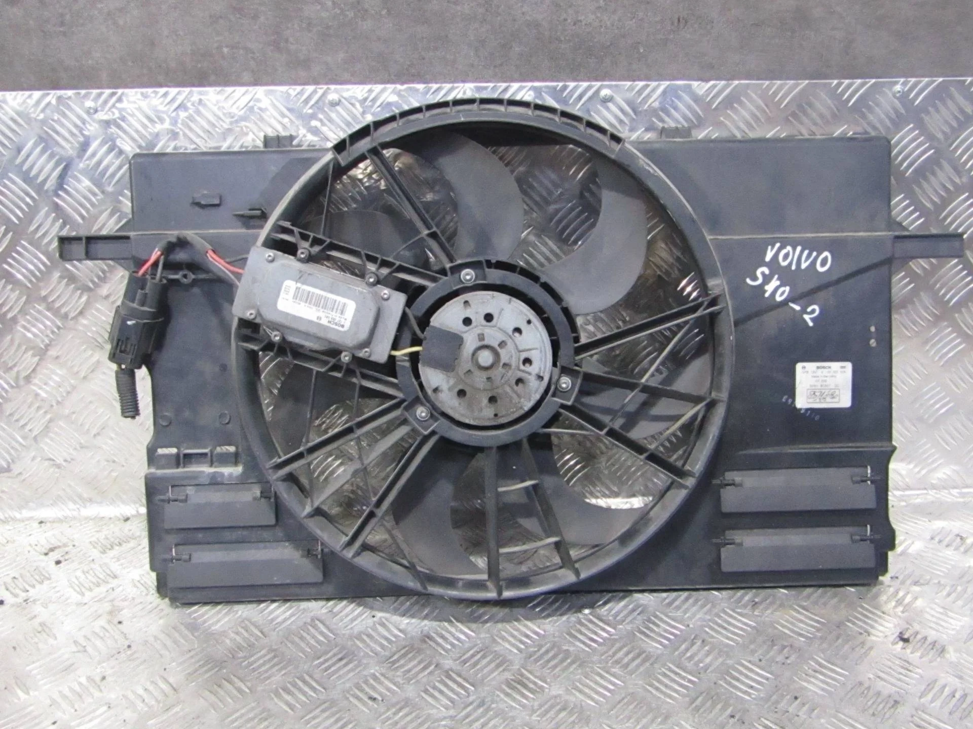 вентилятор охлаждения Volvo S40 2