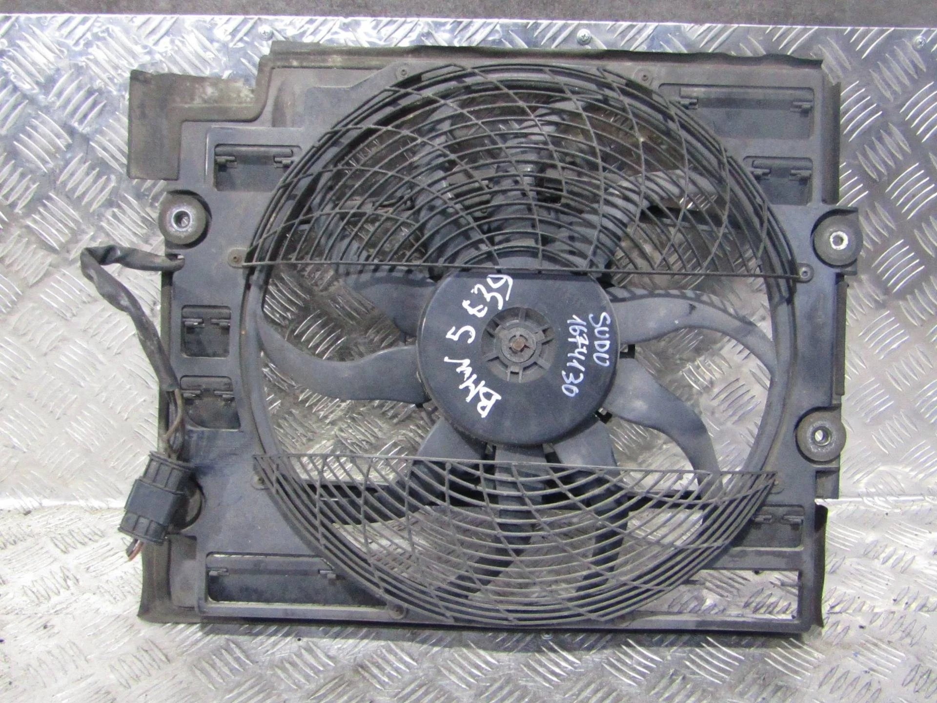 вентилятор кондиционера BMW 5 E39