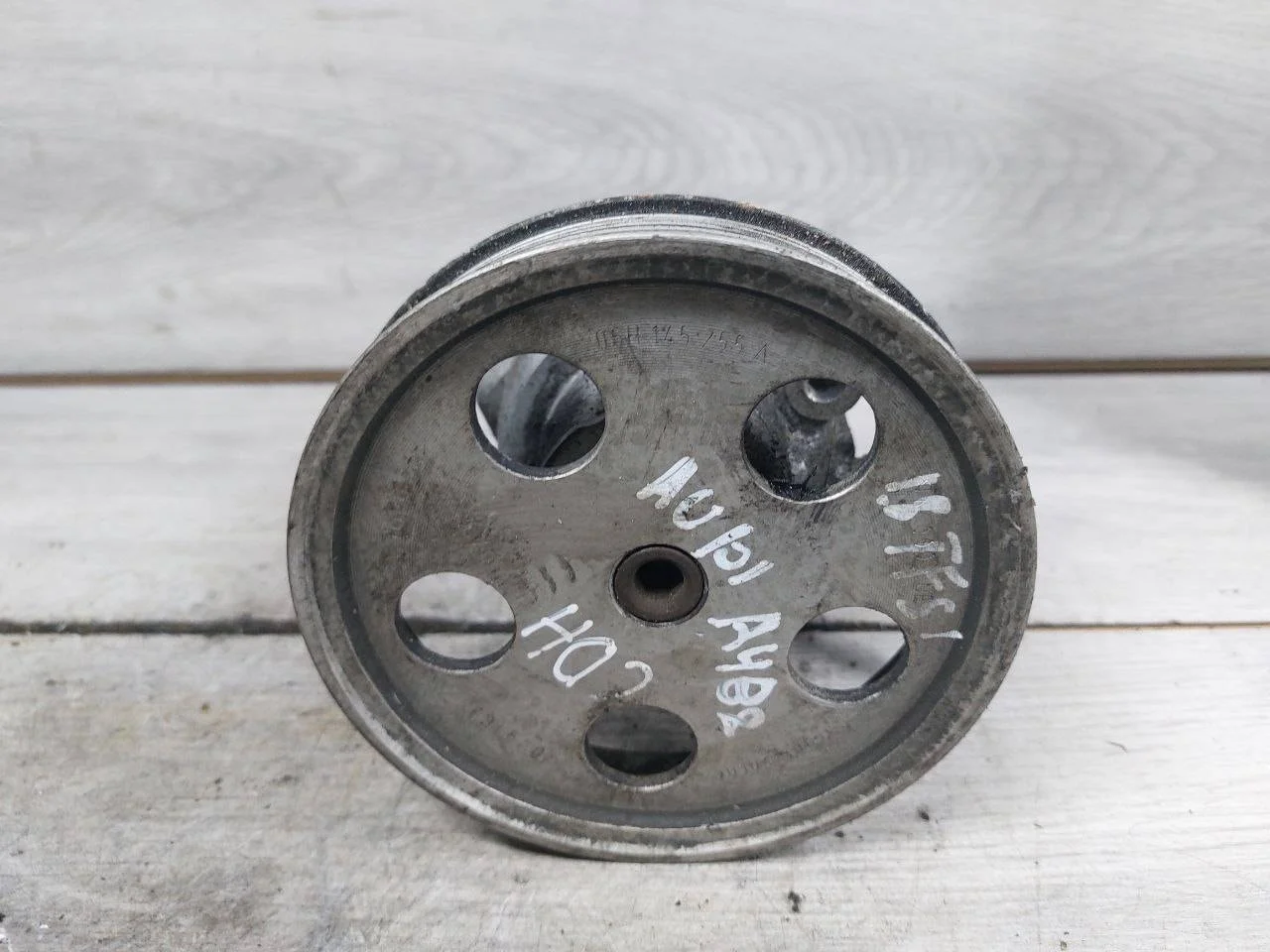 насос гидроусилителя руля Audi A4 B8/8K