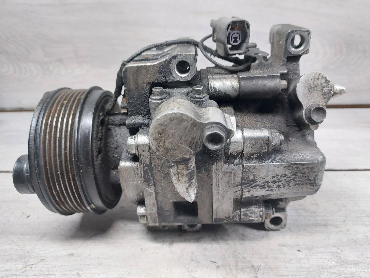 компрессор кондиционера Mazda CX-7