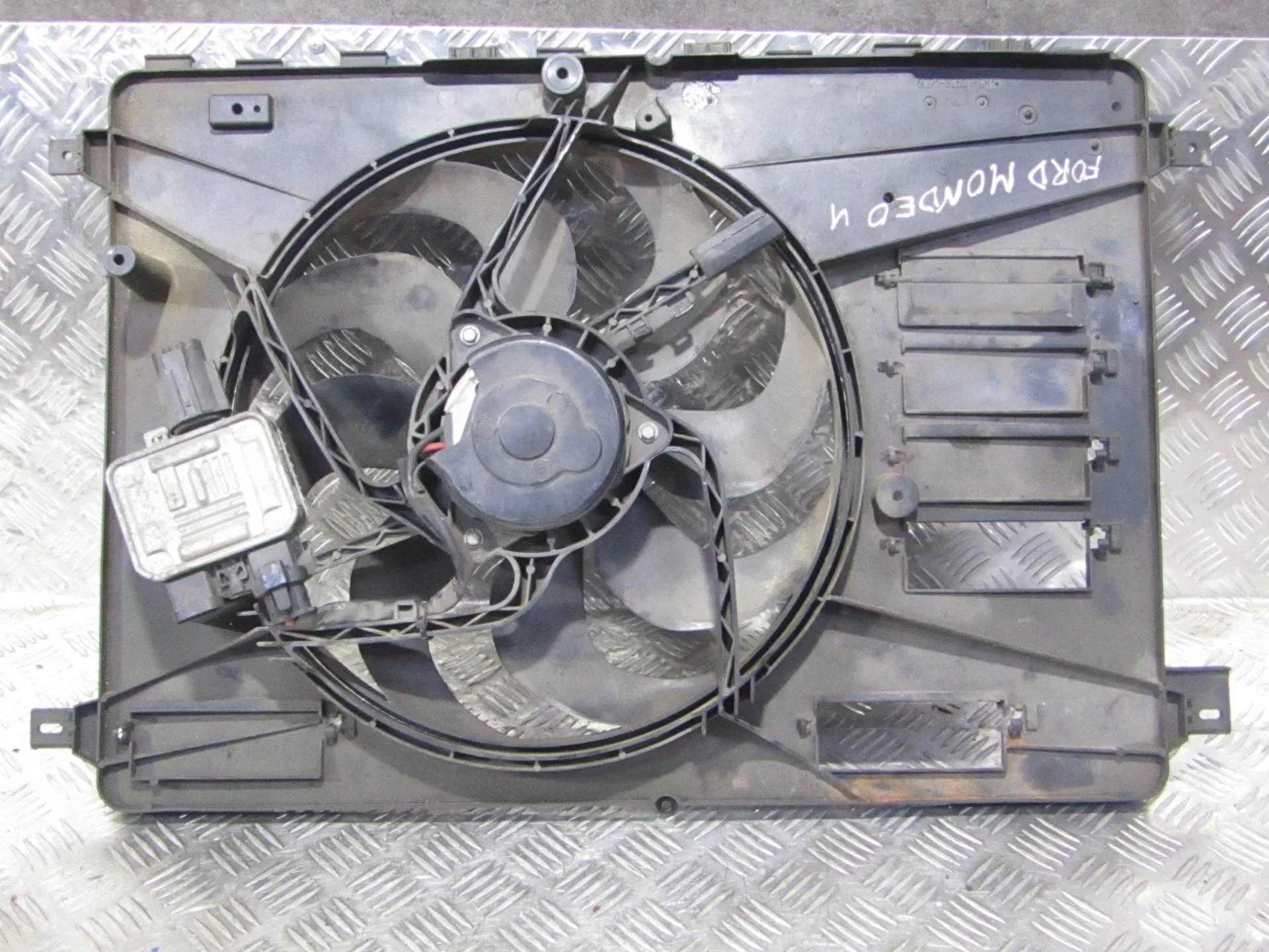 вентилятор охлаждения Ford Mondeo 4