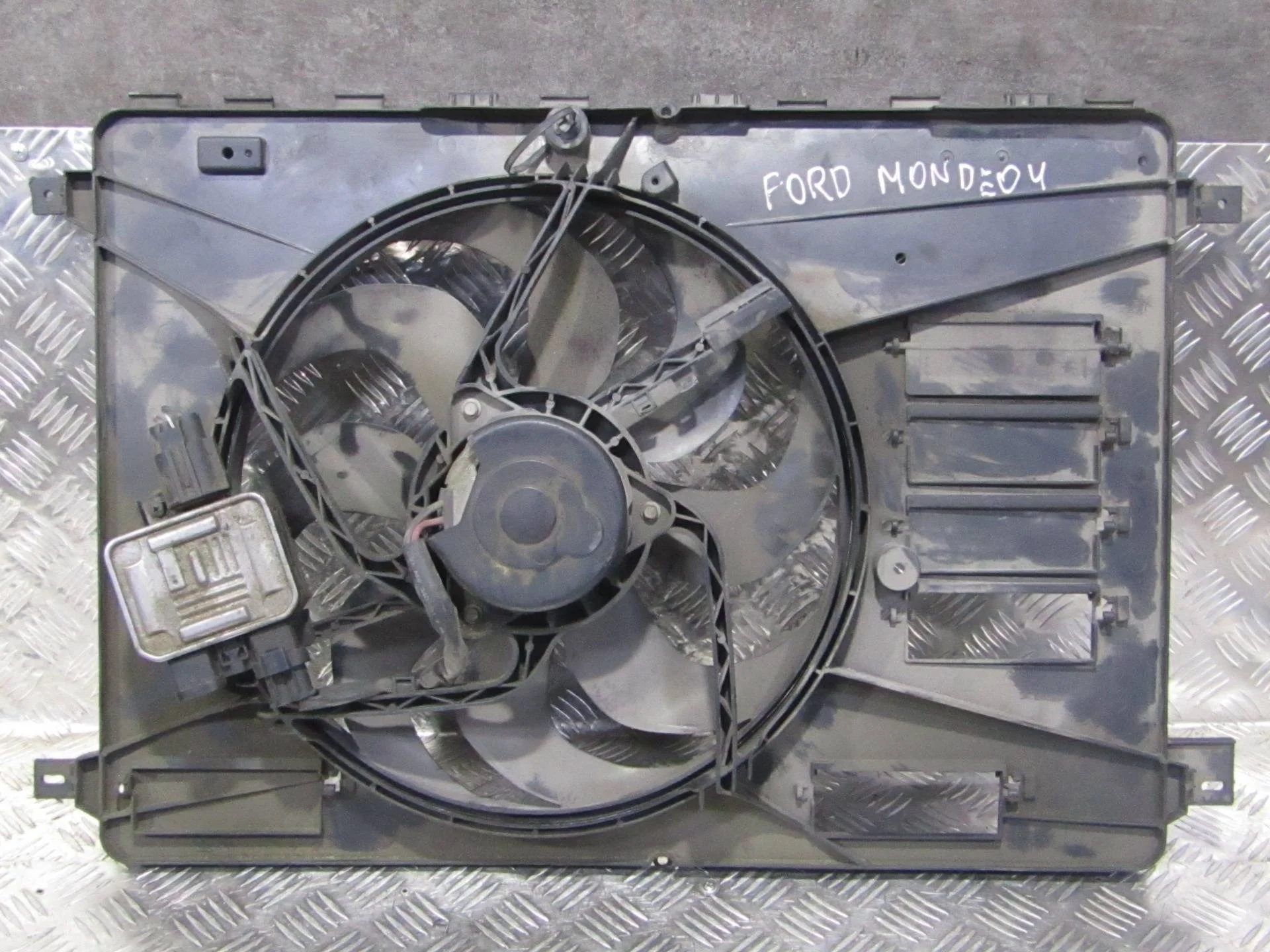 вентилятор охлаждения Ford Mondeo 4