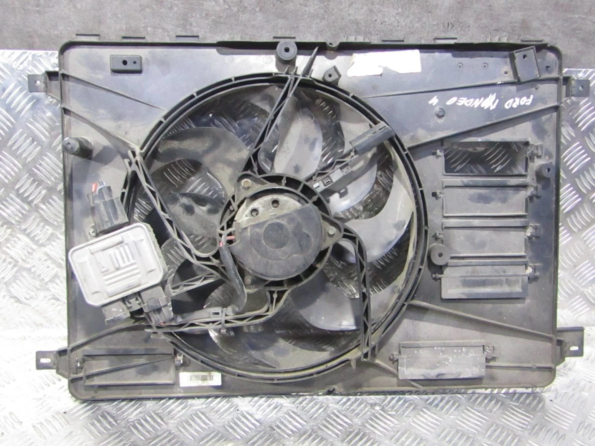 вентилятор охлаждения Ford Mondeo 4