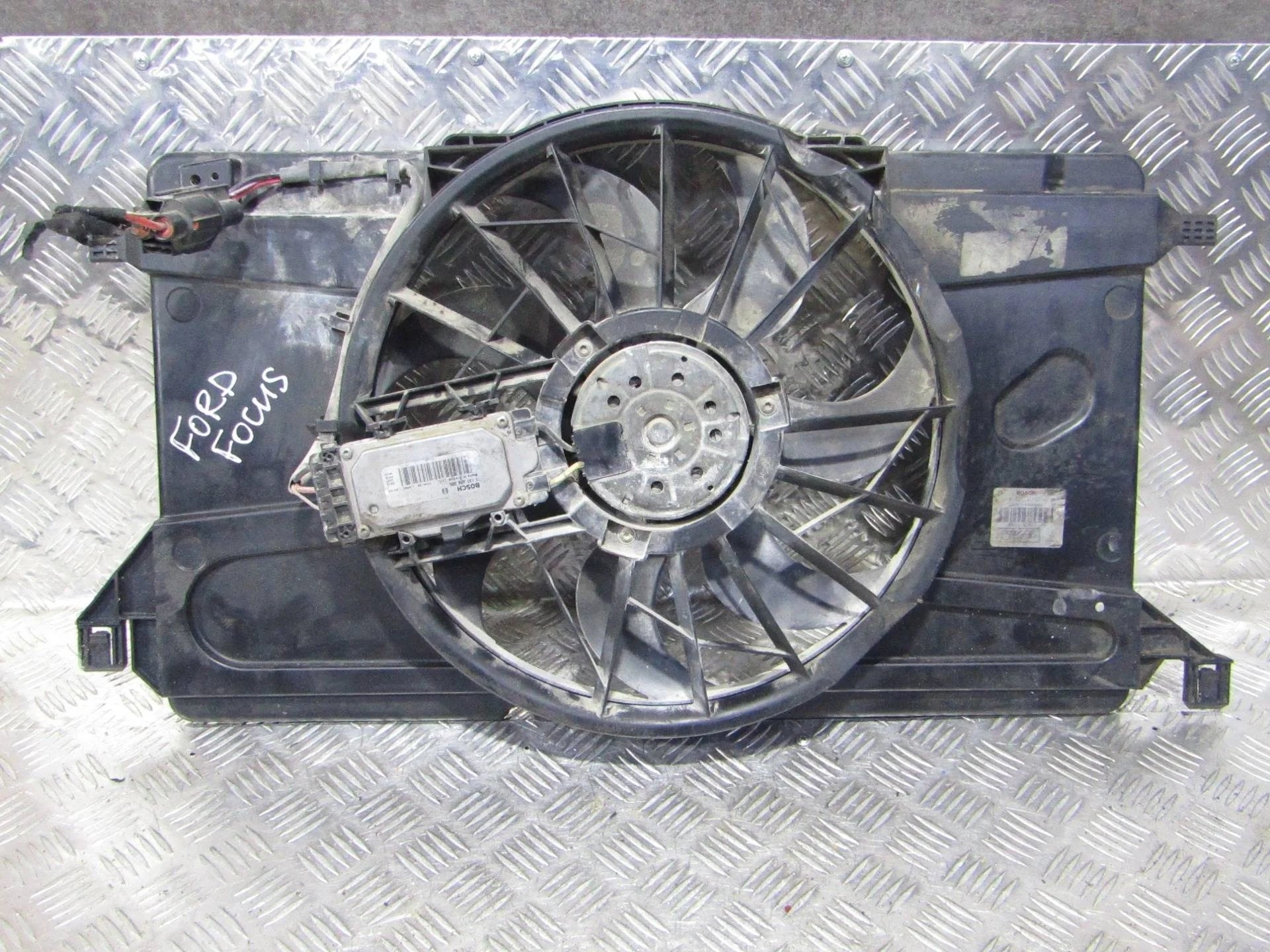 вентилятор охлаждения Ford Focus 2