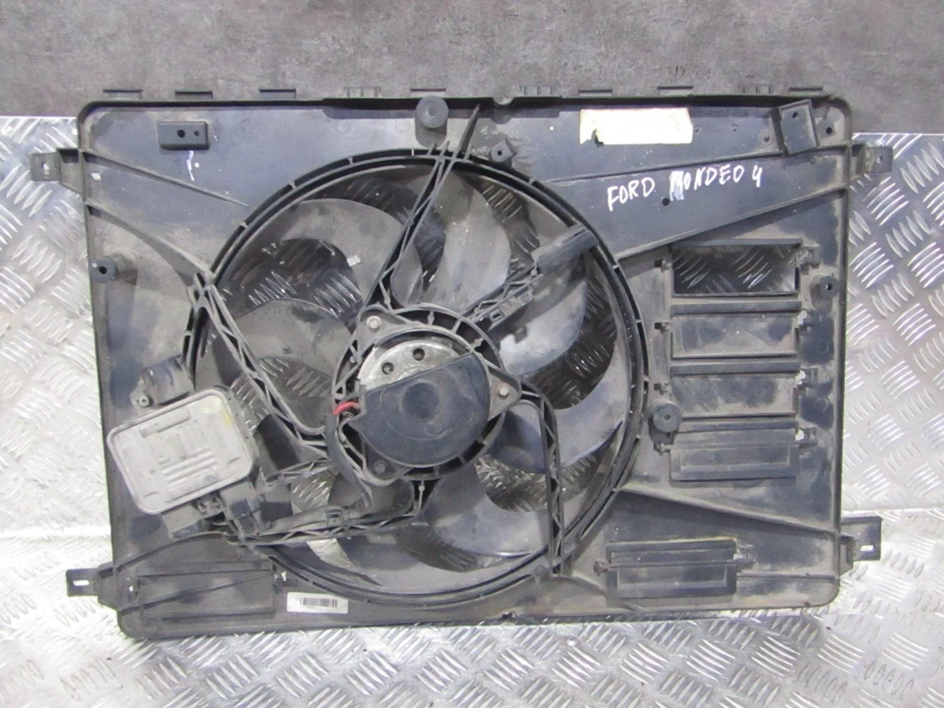 вентилятор охлаждения Ford Mondeo 4