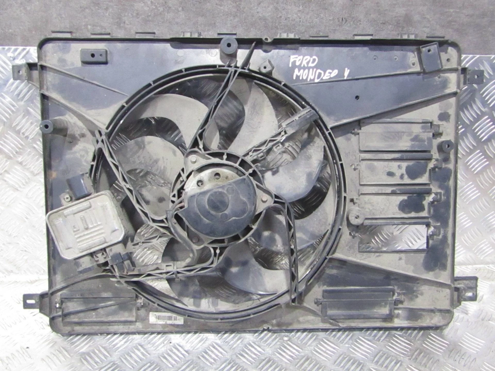вентилятор охлаждения Ford Mondeo 4