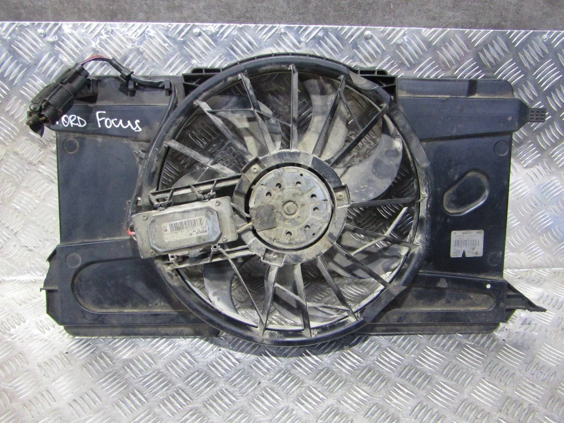 вентилятор охлаждения Ford Focus 2
