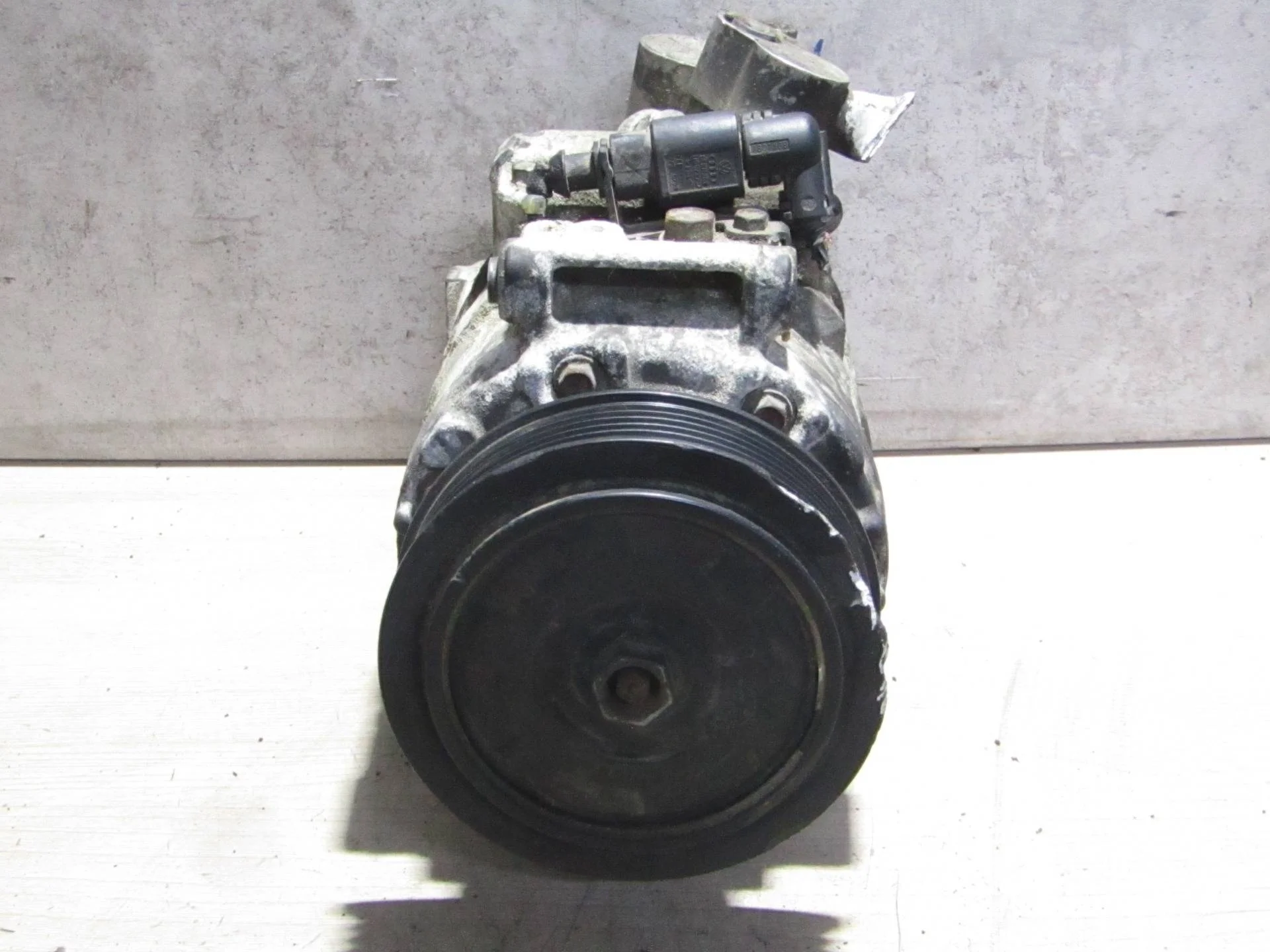 компрессор кондиционера Volkswagen Touareg