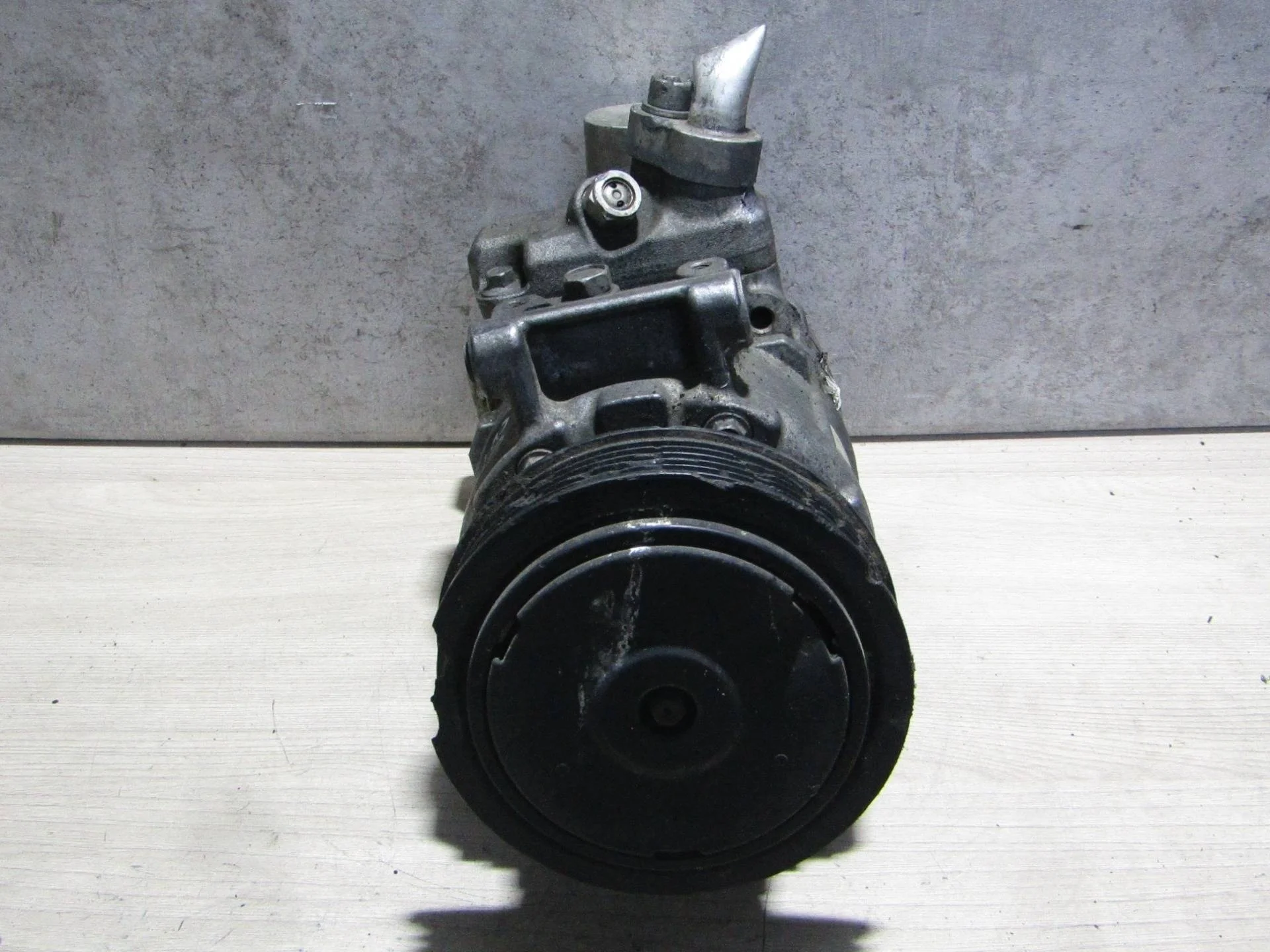 компрессор кондиционера Volkswagen Golf 6