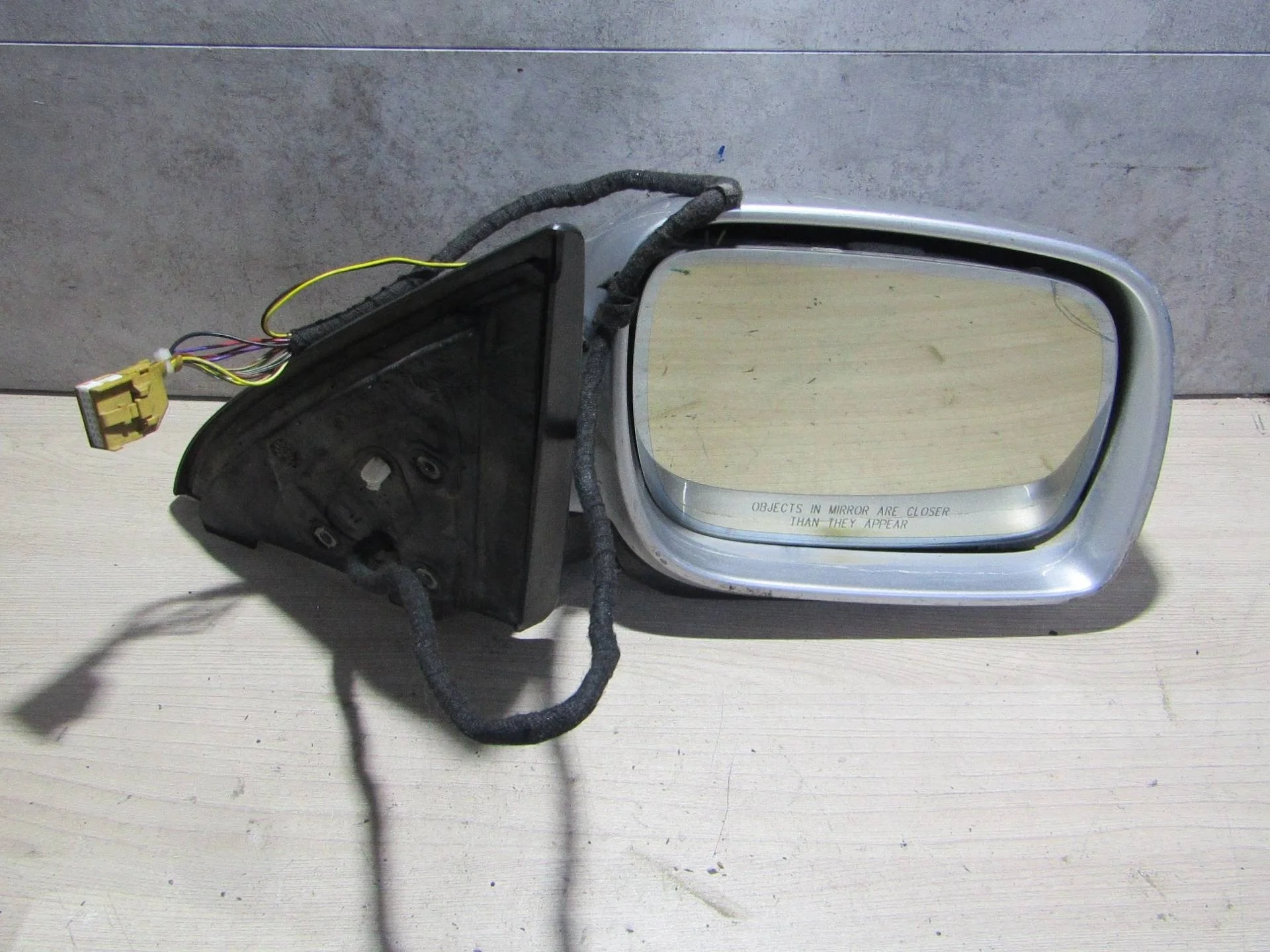 зеркало наружное правое Volkswagen Touareg   серебро