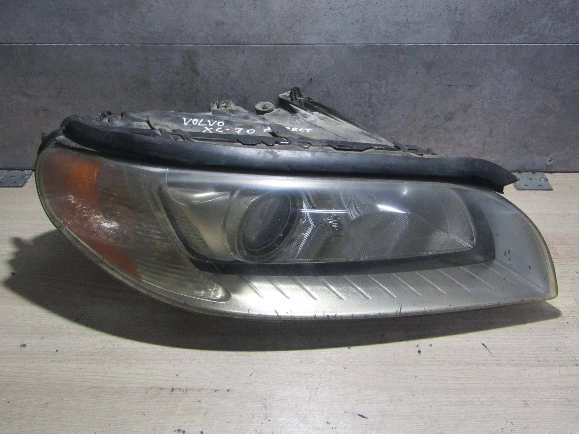 фара правая Volvo S80 2