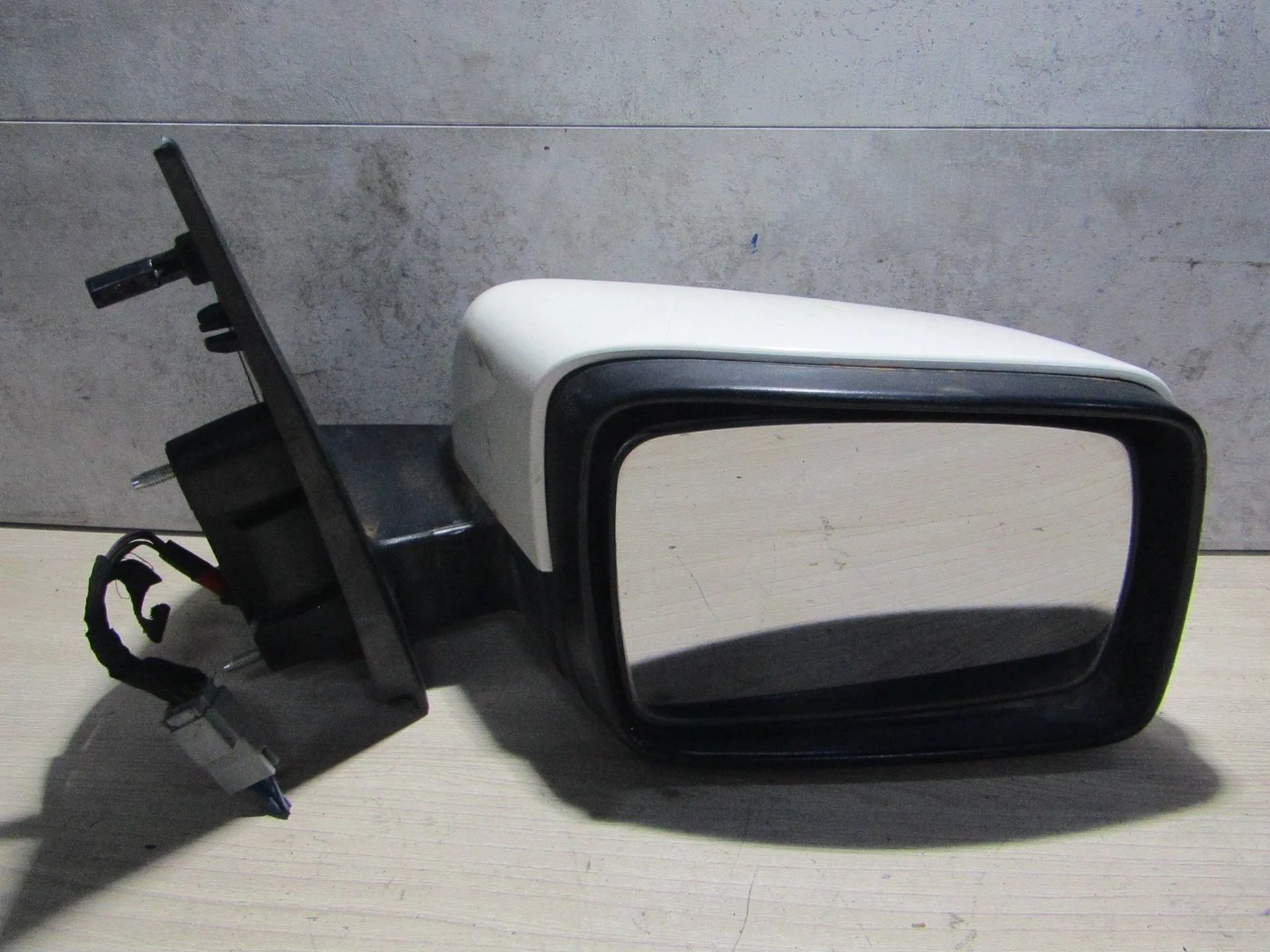 зеркало наружное правое Land Rover Freelander 2 L359  белый