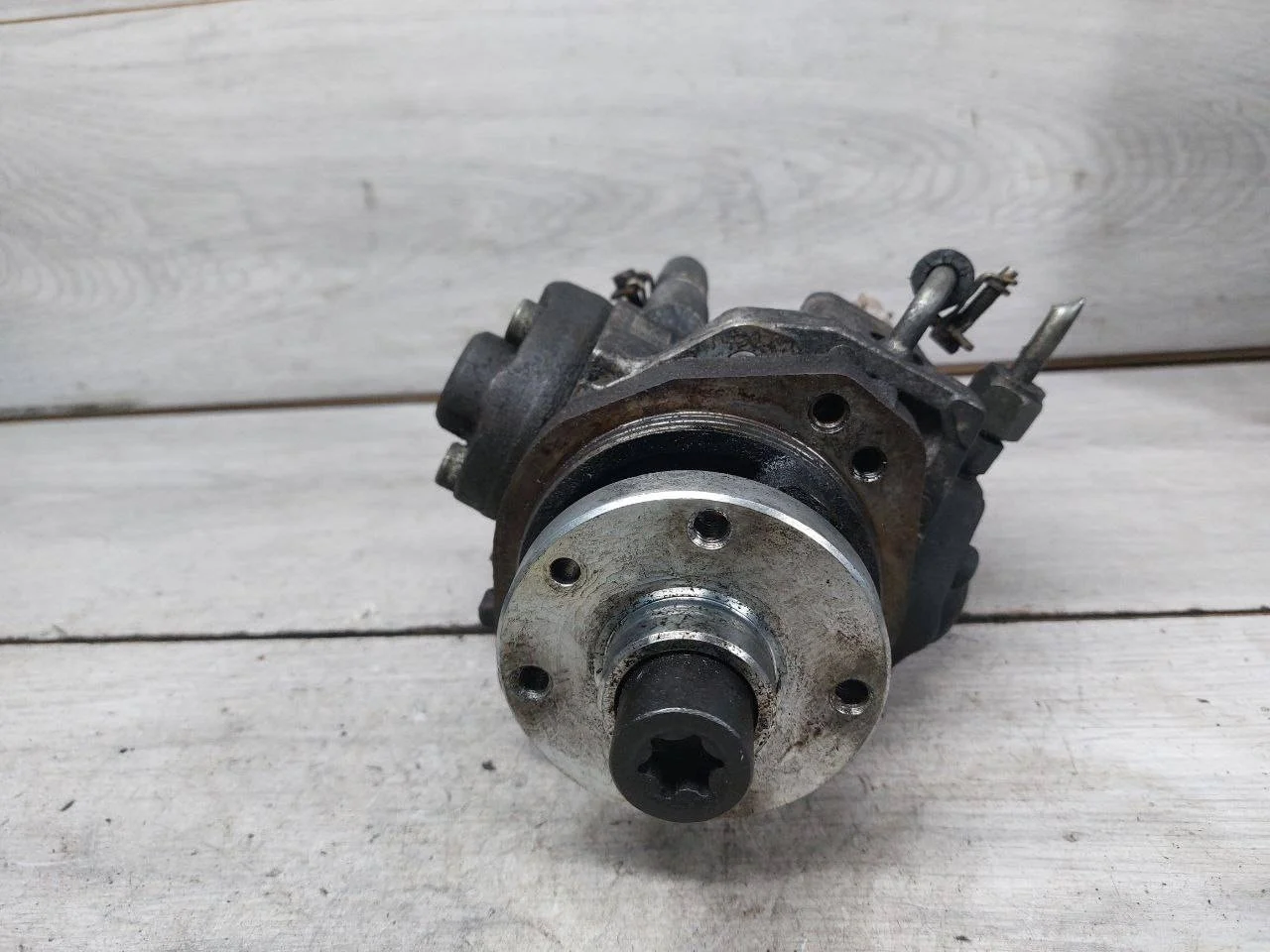 ТНВД Nissan Cabstar F24