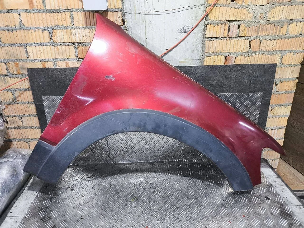 крыло переднее правое Ford Explorer 4  U251 U251