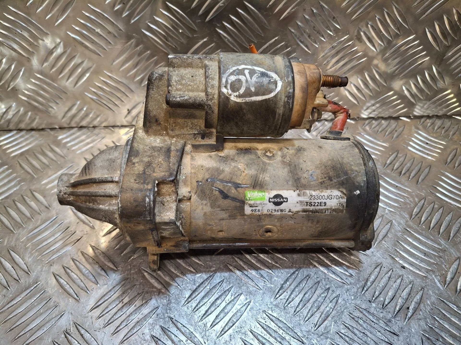 стартер Nissan Navara D23