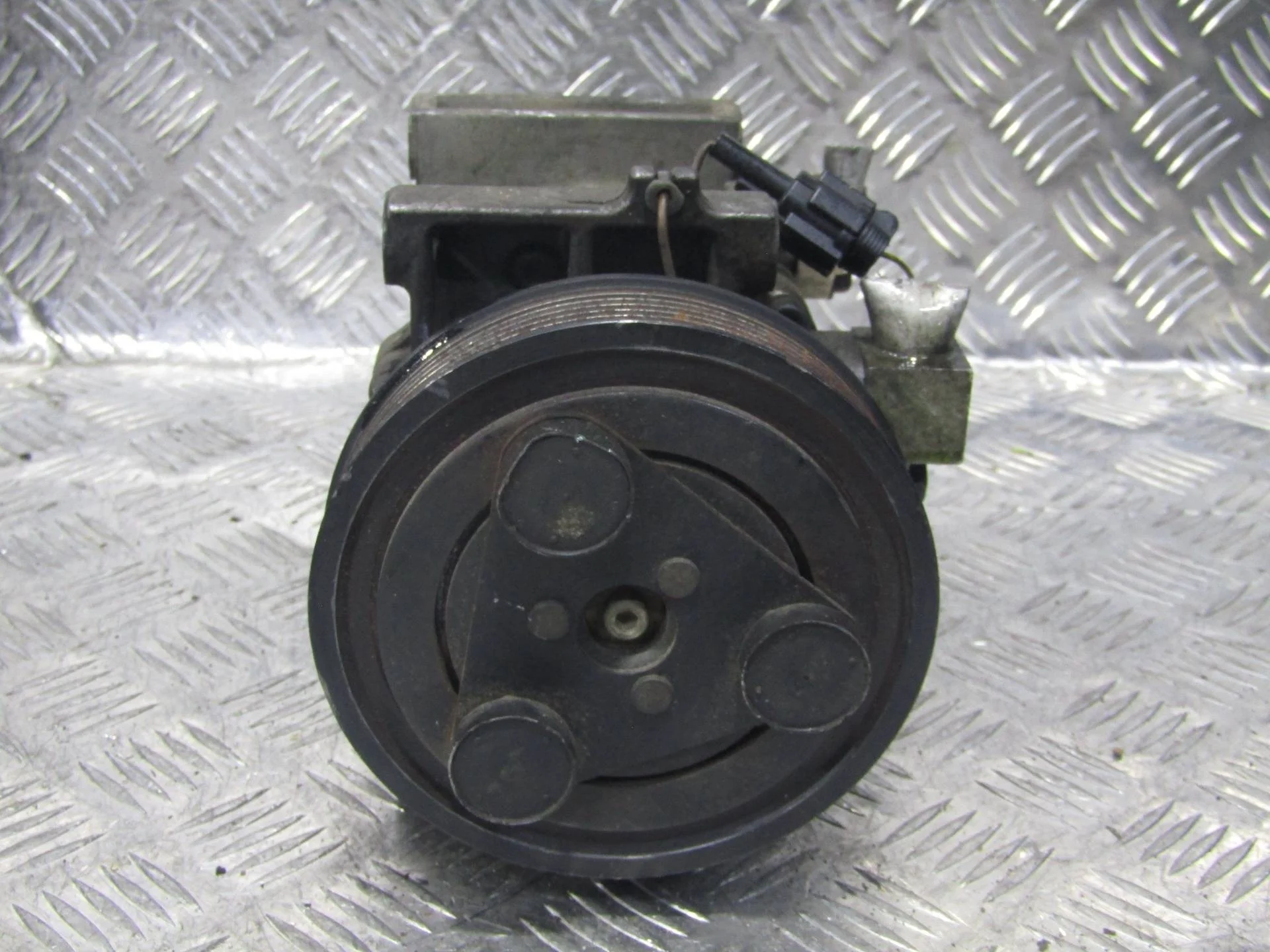 компрессор кондиционера Nissan Navara D40