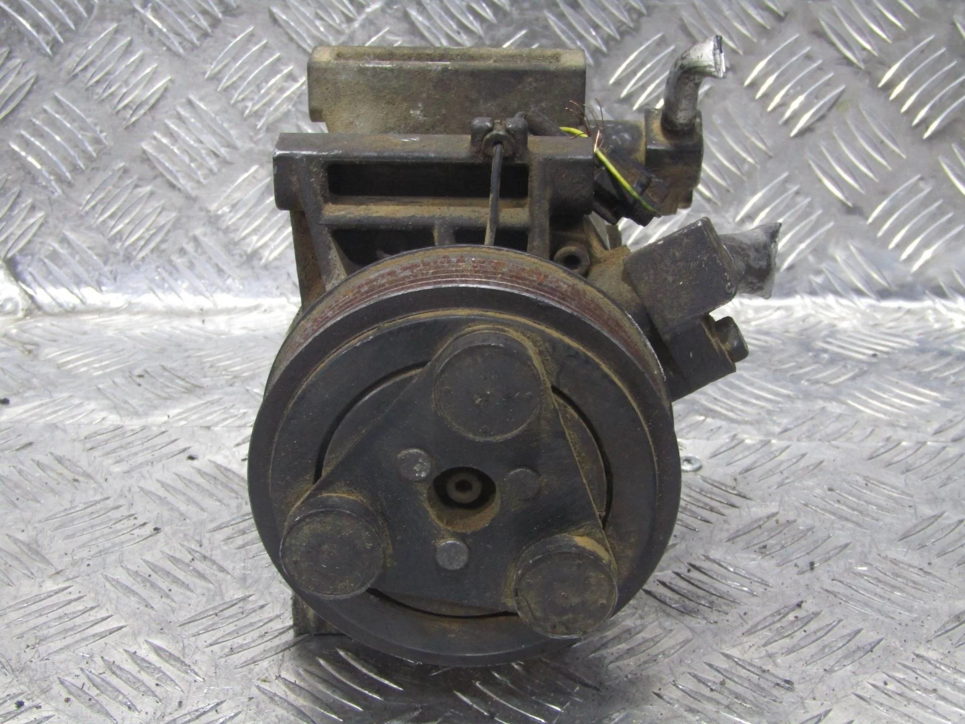 компрессор кондиционера Nissan Navara D40