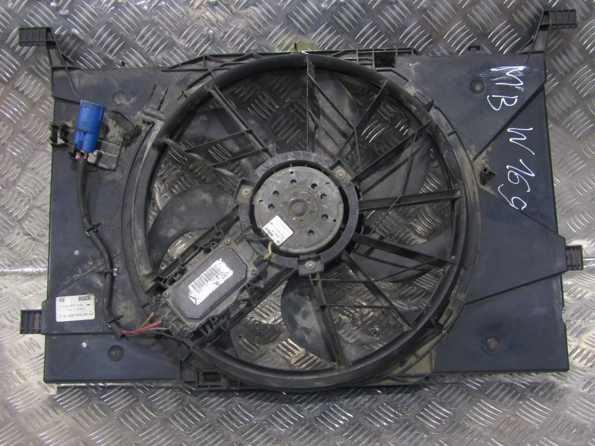 вентилятор охлаждения Mercedes-Benz A W169