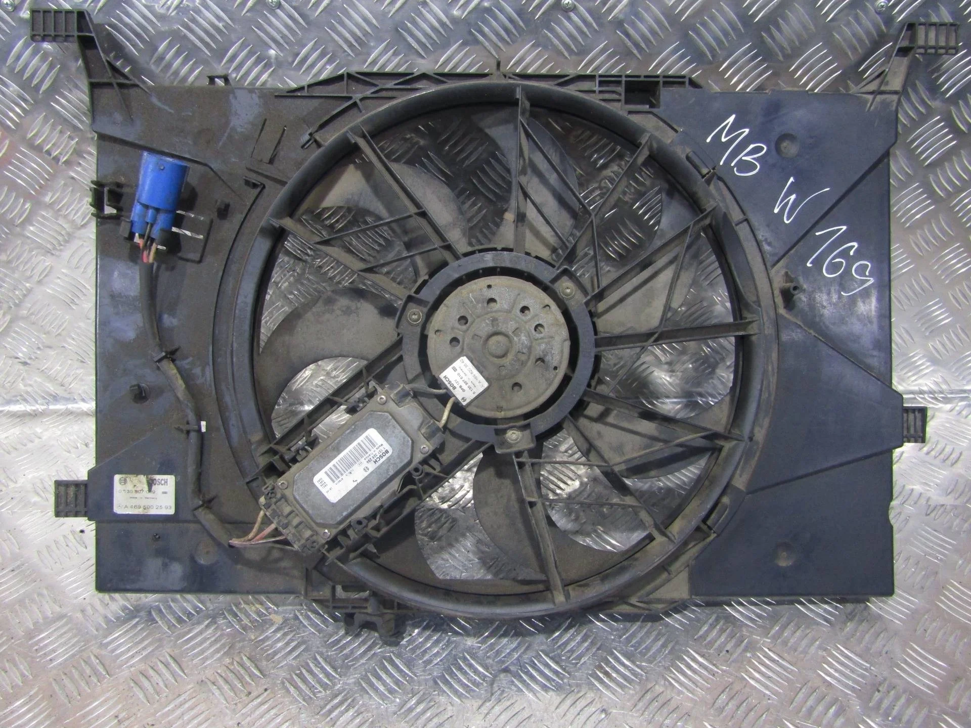 вентилятор охлаждения Mercedes-Benz A W169
