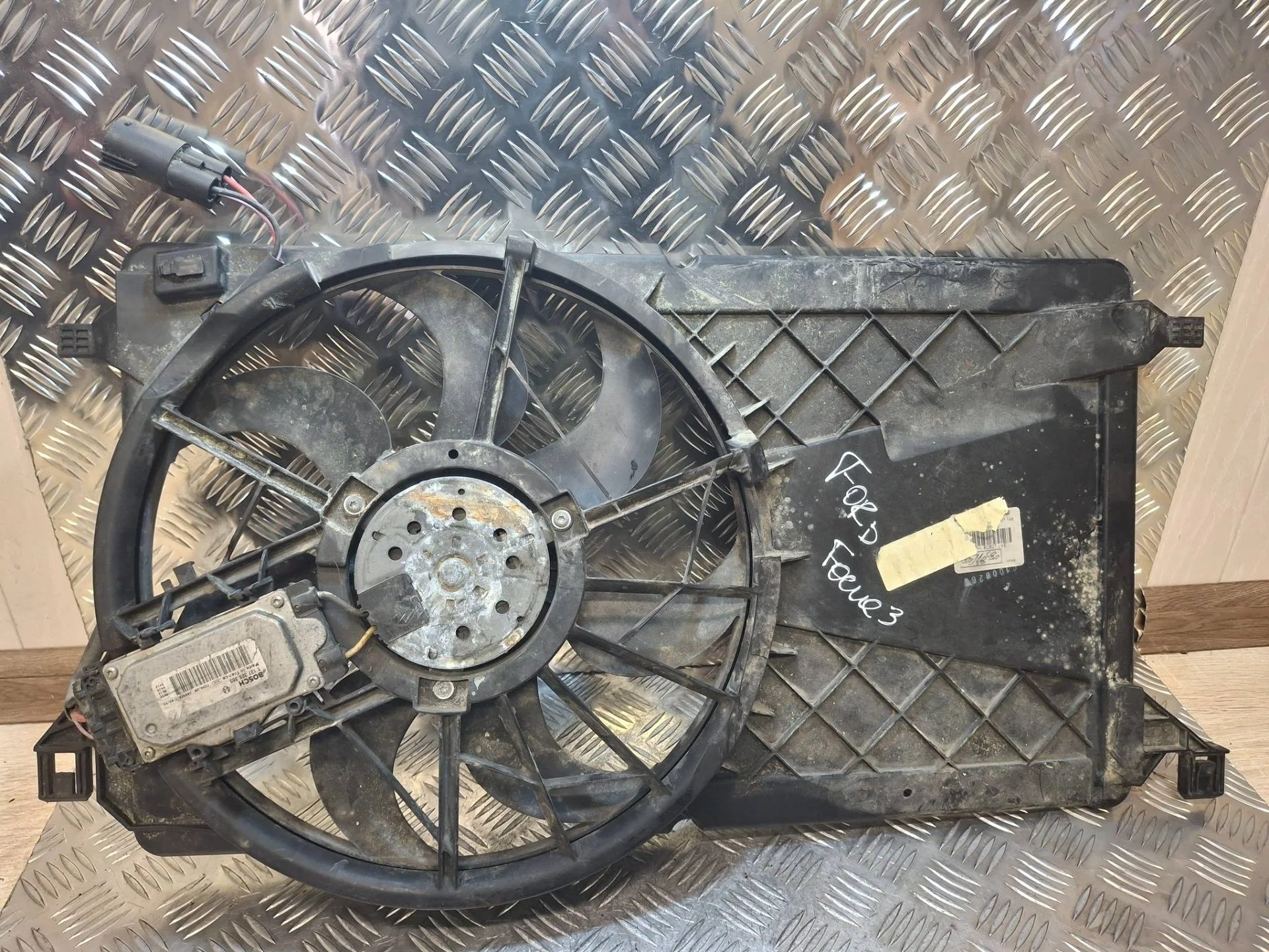 вентилятор охлаждения Ford Focus 2