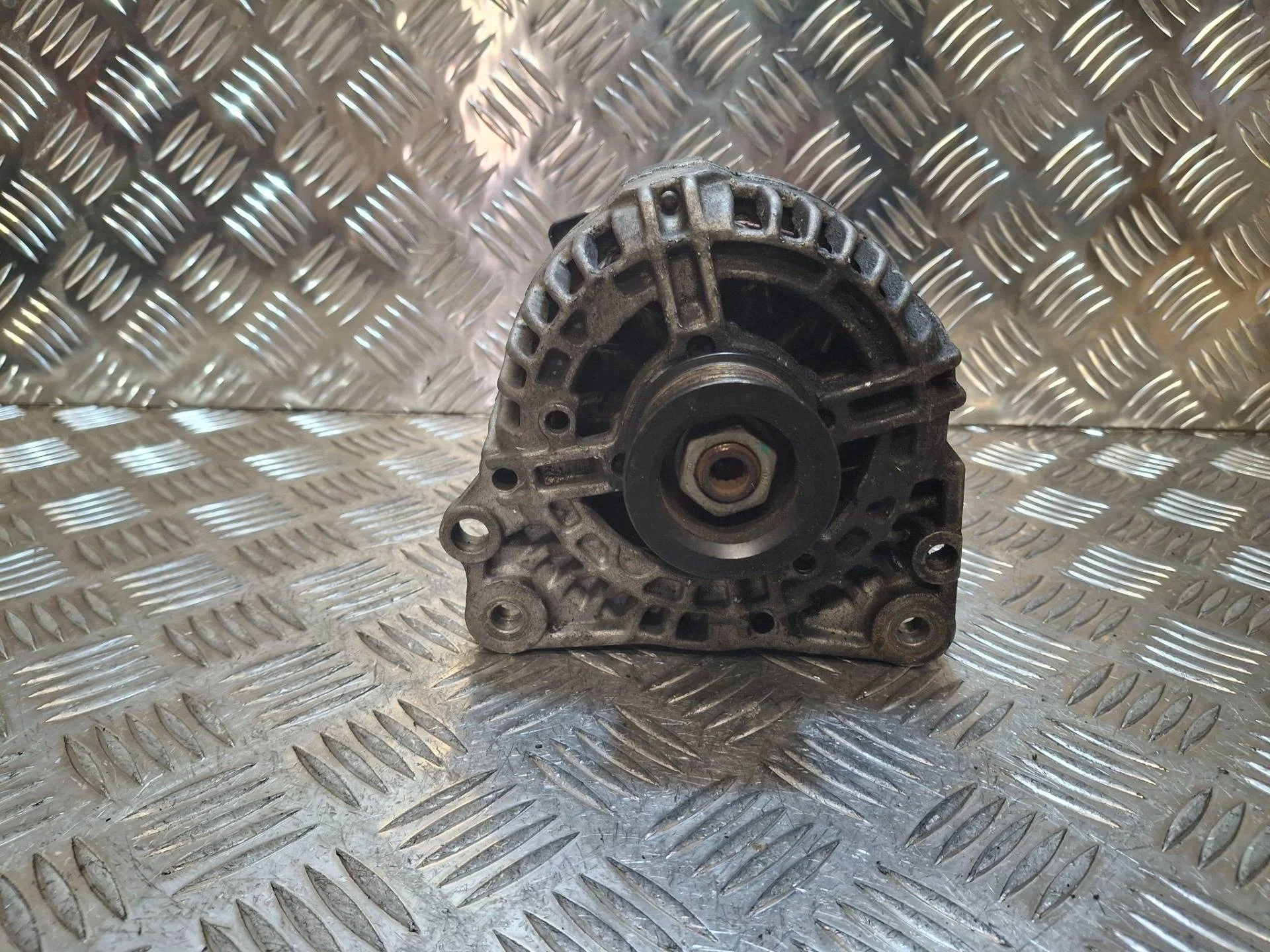 генератор Volkswagen Golf 6