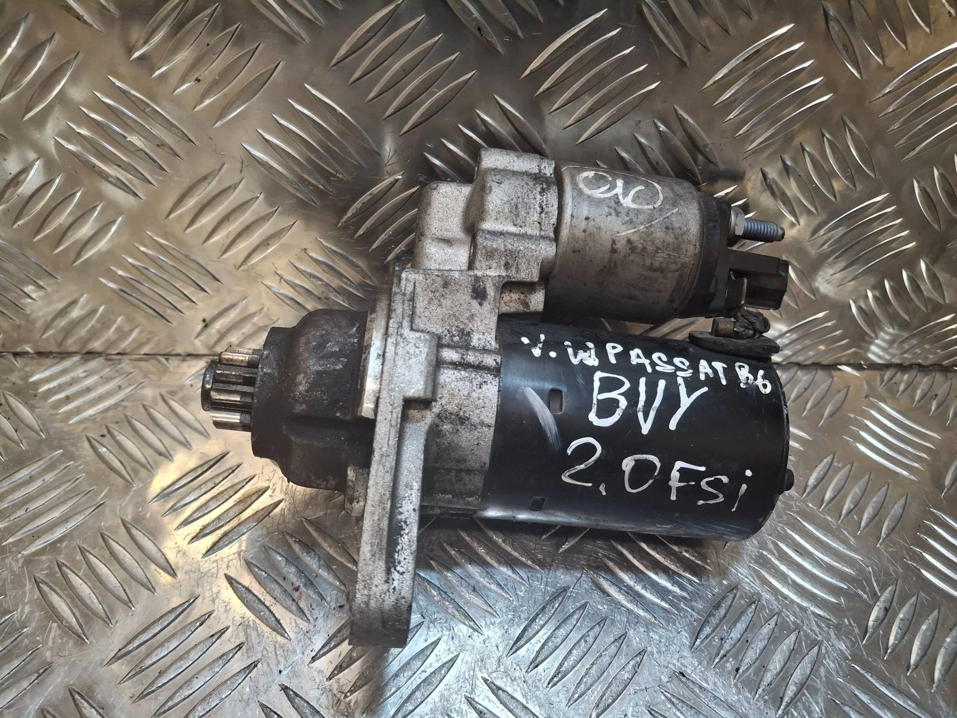 стартер Volkswagen Golf 6