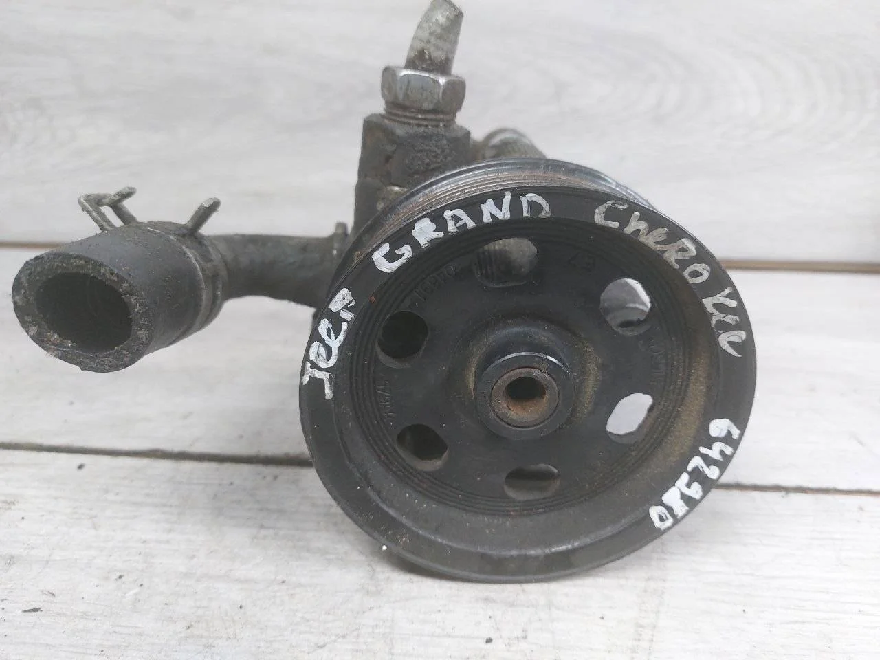 насос гидроусилителя руля Jeep Grand Cherokee WK