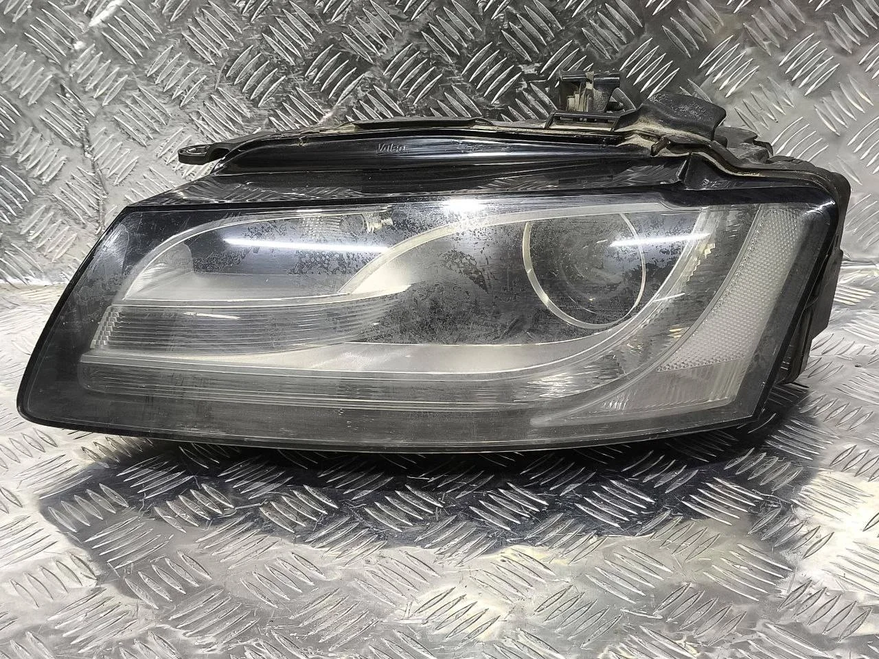 фара левая Audi A5 8T