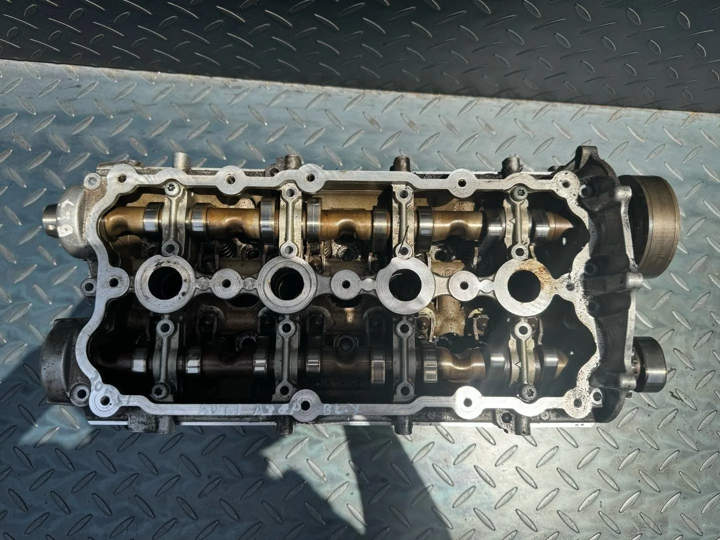 головка блока цилиндров Audi A3 8P